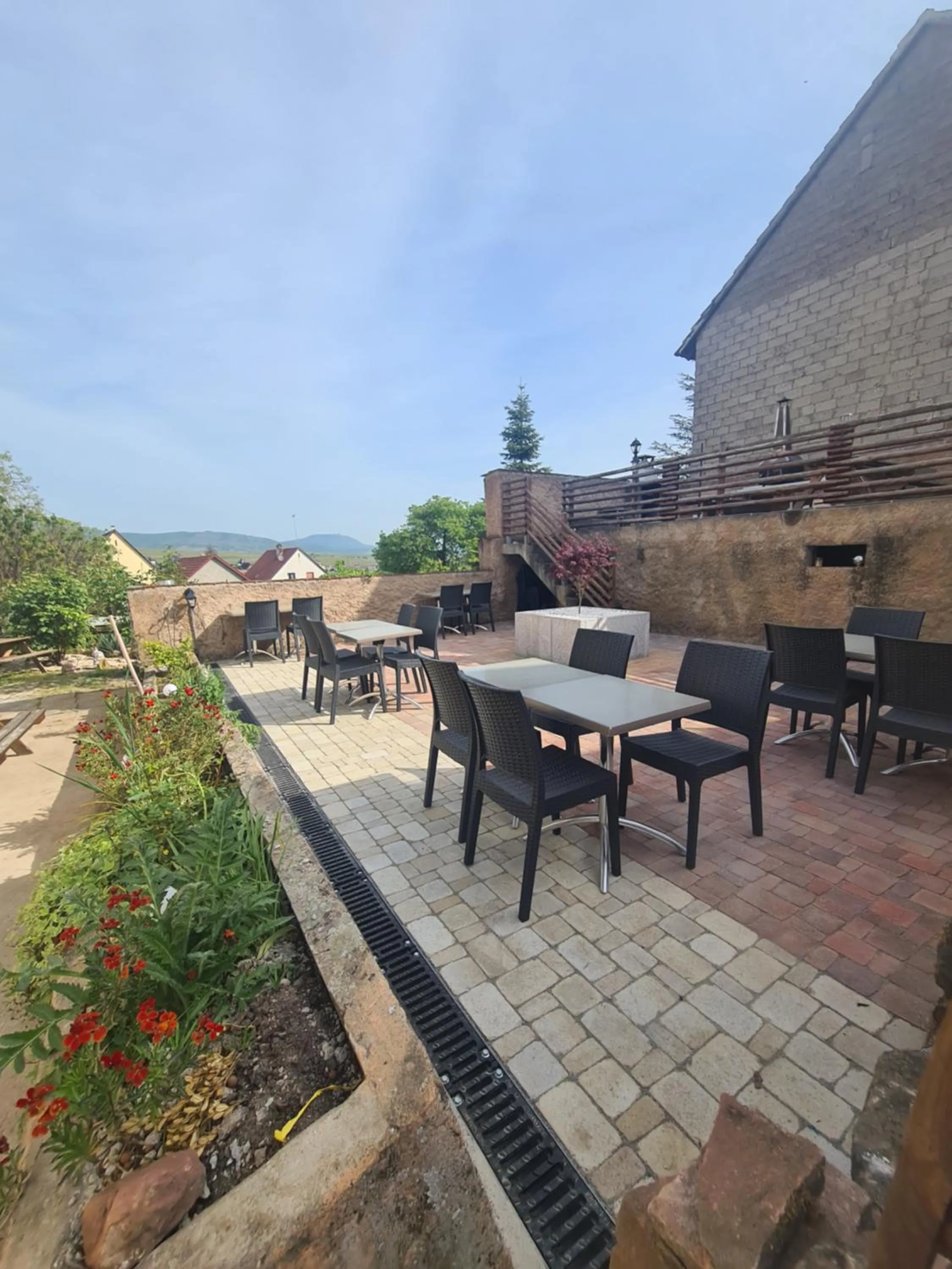 Property building in Gîte et Chambres d'hôtes, l'Erable