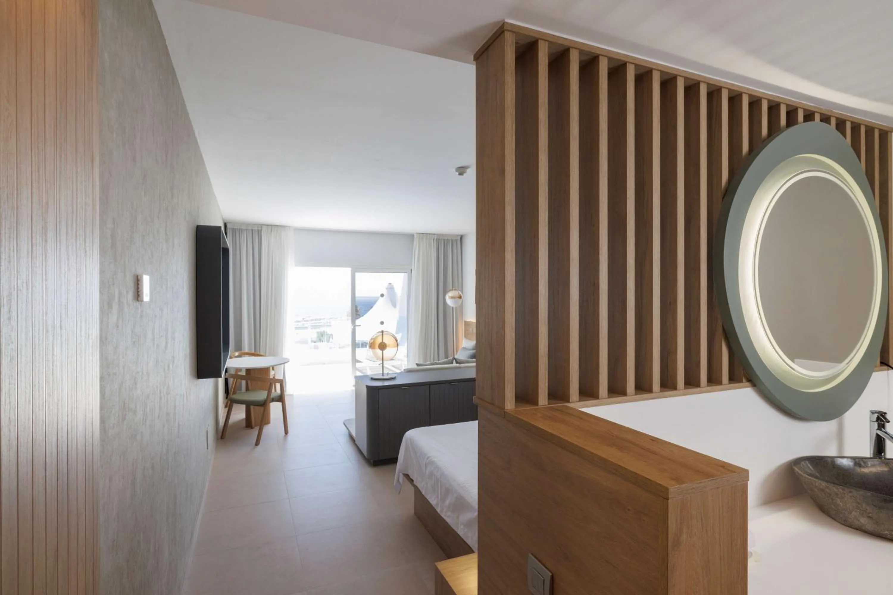 Bedroom, Bed in Radisson Blu Resort, Lanzarote Adults Only