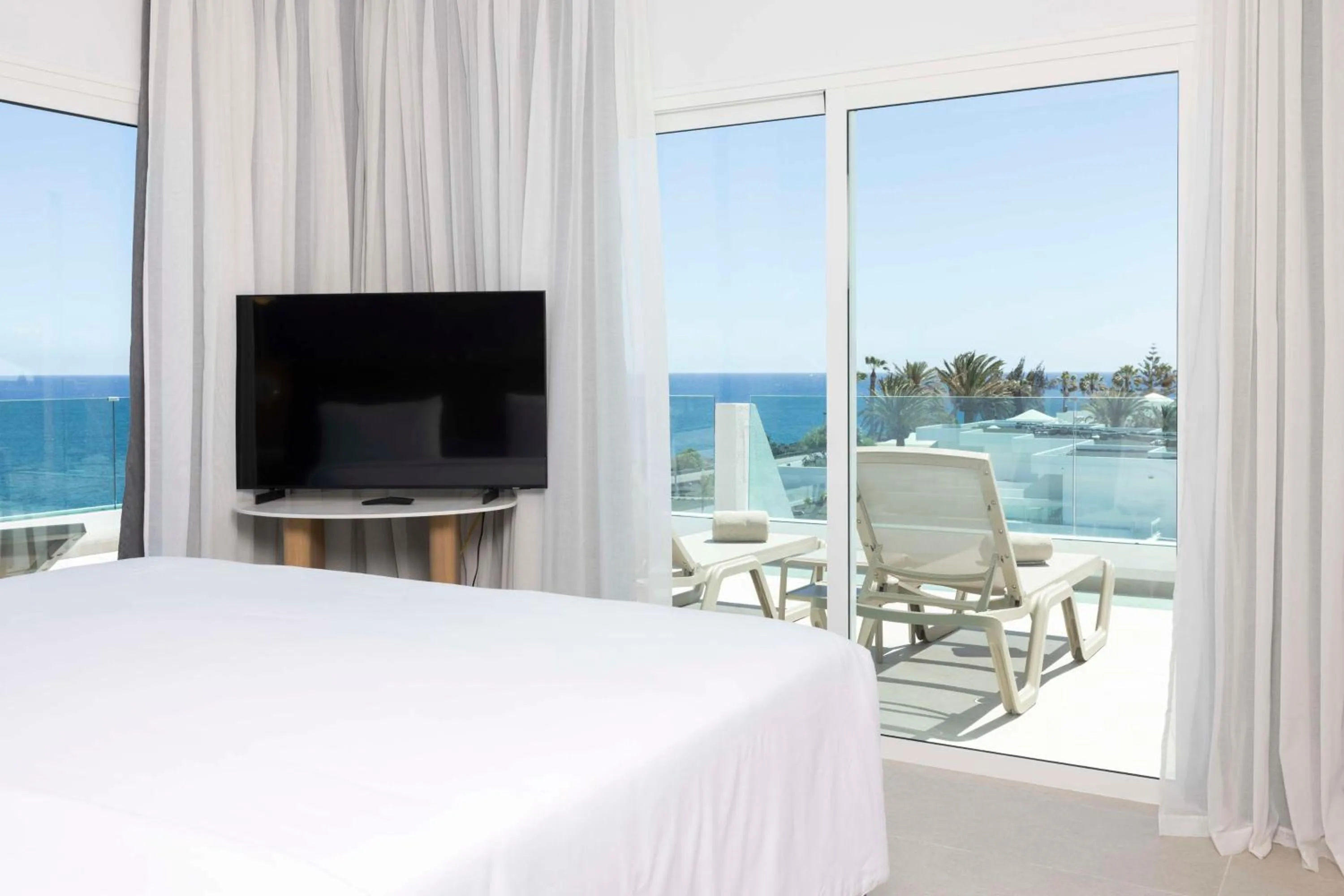 Photo of the whole room, Bed in Radisson Blu Resort, Lanzarote Adults Only