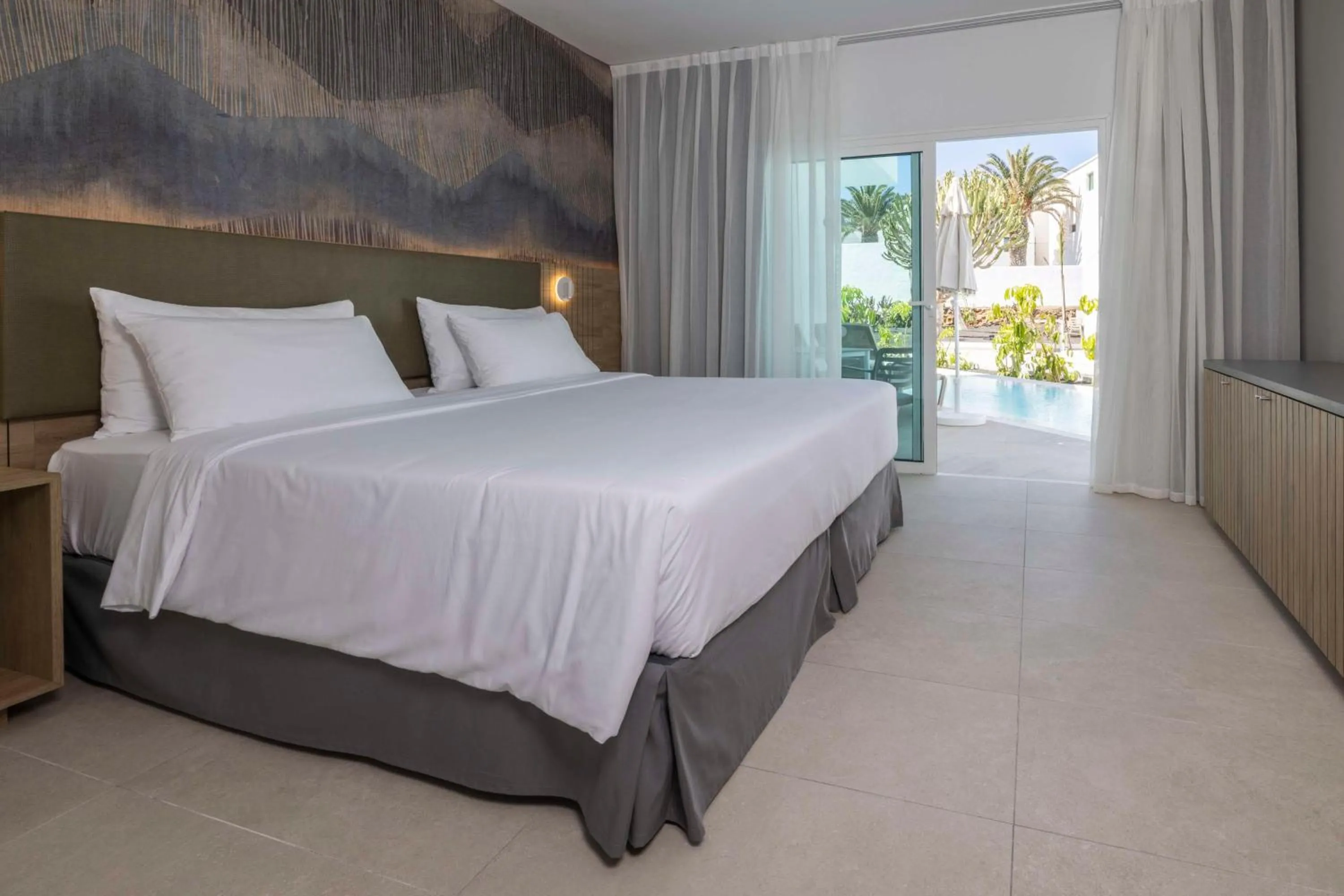 Bedroom, Bed in Radisson Blu Resort, Lanzarote Adults Only