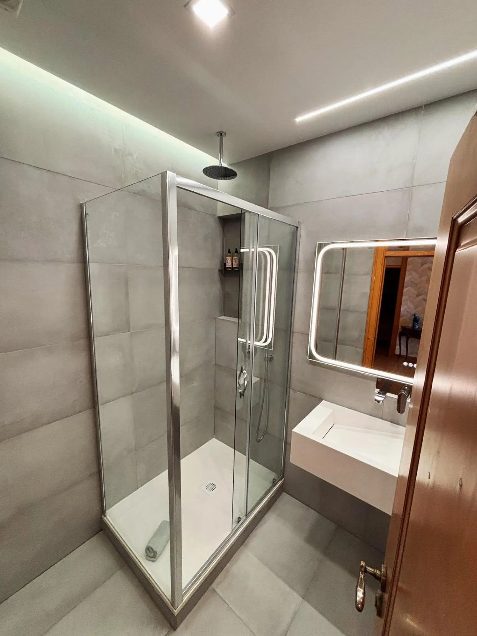 Toilet in Varandas de Lisboa - Tejo River Apartments & Rooms