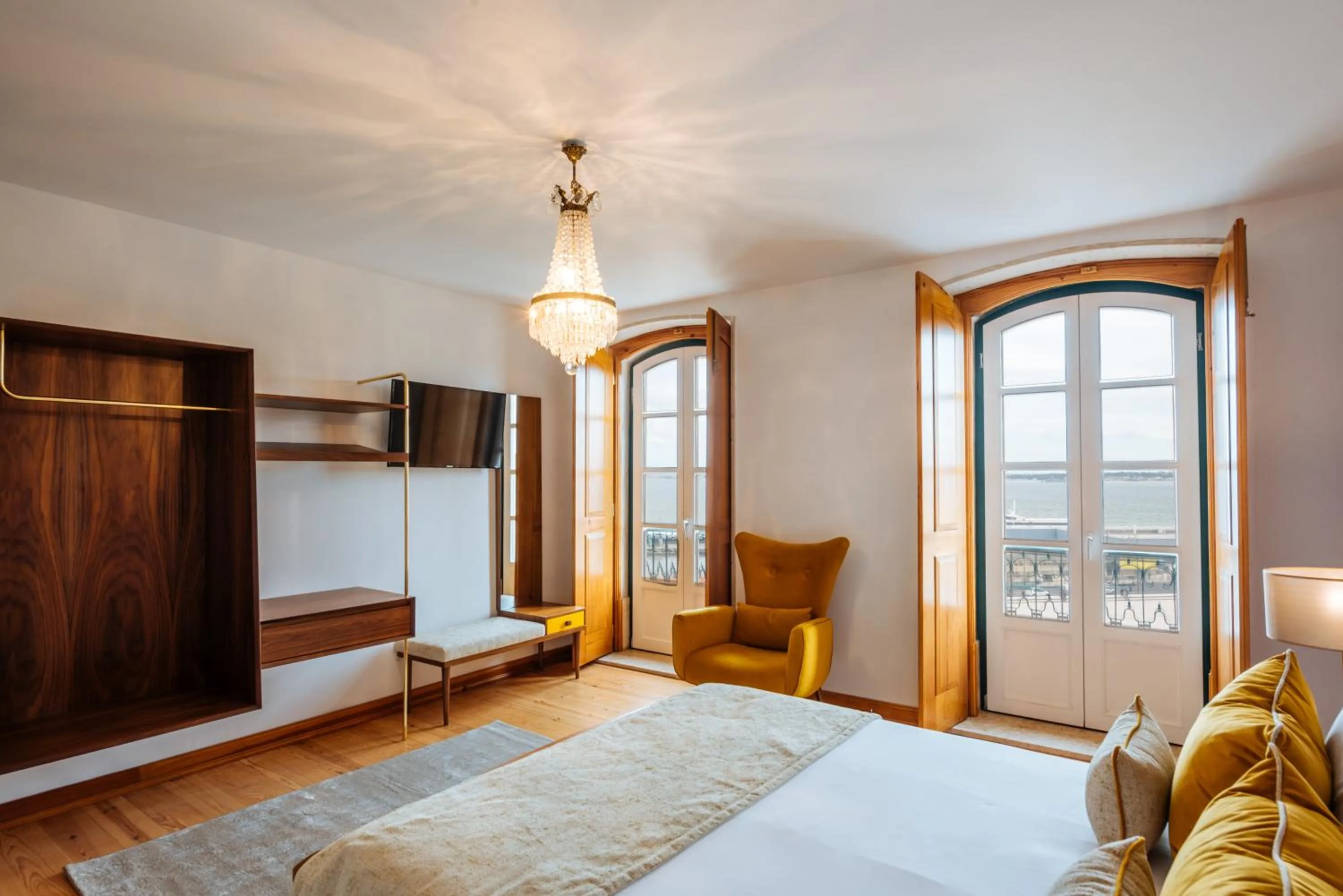 Bedroom, Bed in Varandas de Lisboa - Tejo River Apartments & Rooms