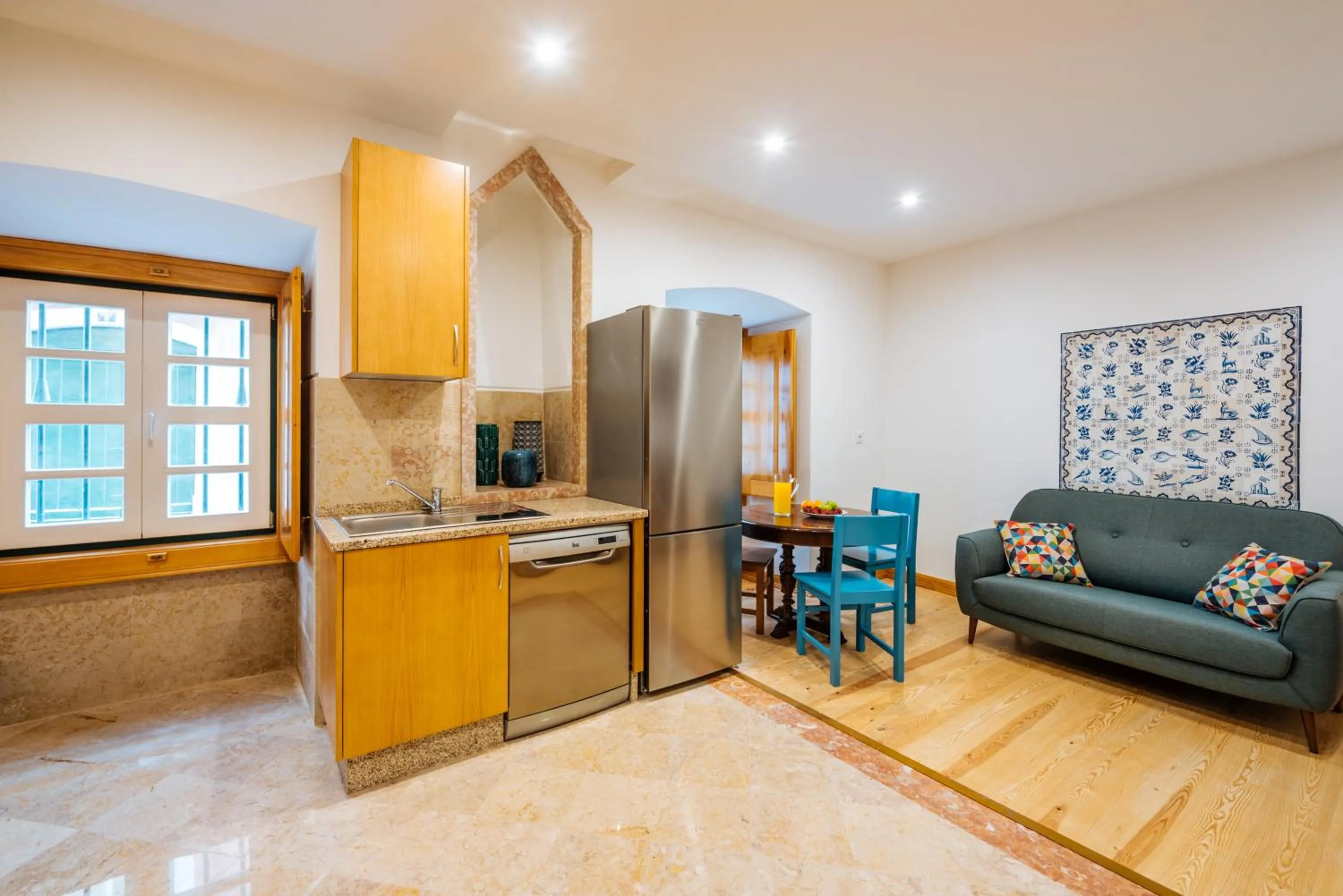 Kitchen or kitchenette in Varandas de Lisboa - Tejo River Apartments & Rooms