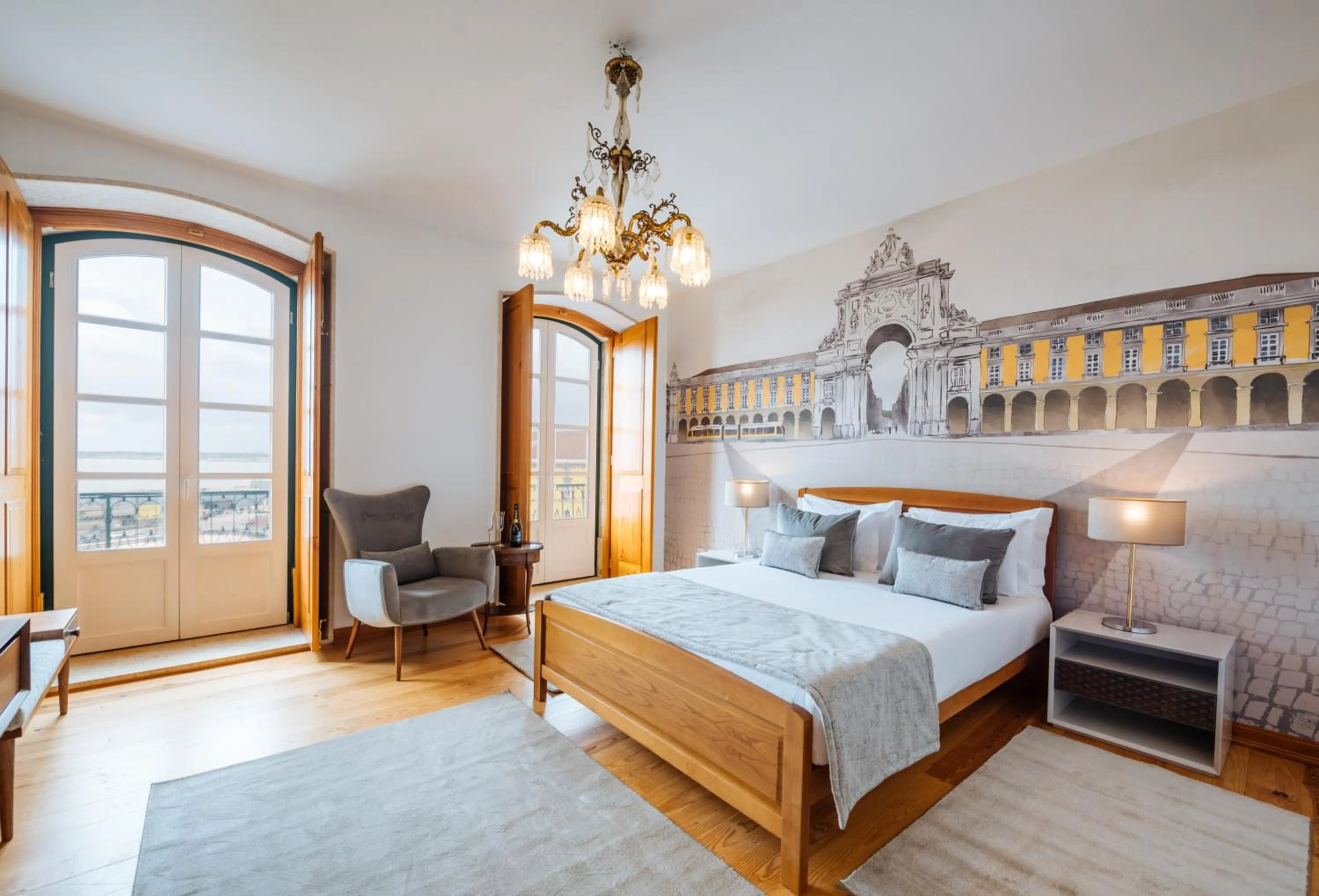 Photo of the whole room, Bed in Varandas de Lisboa - Tejo River Apartments & Rooms