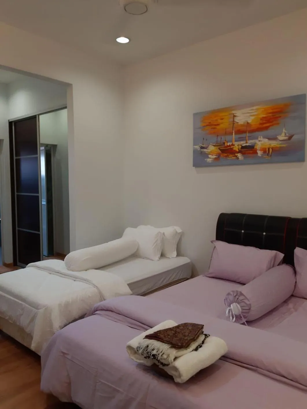 Steam room in Walasa Kuala Lumpur Homes by MSH