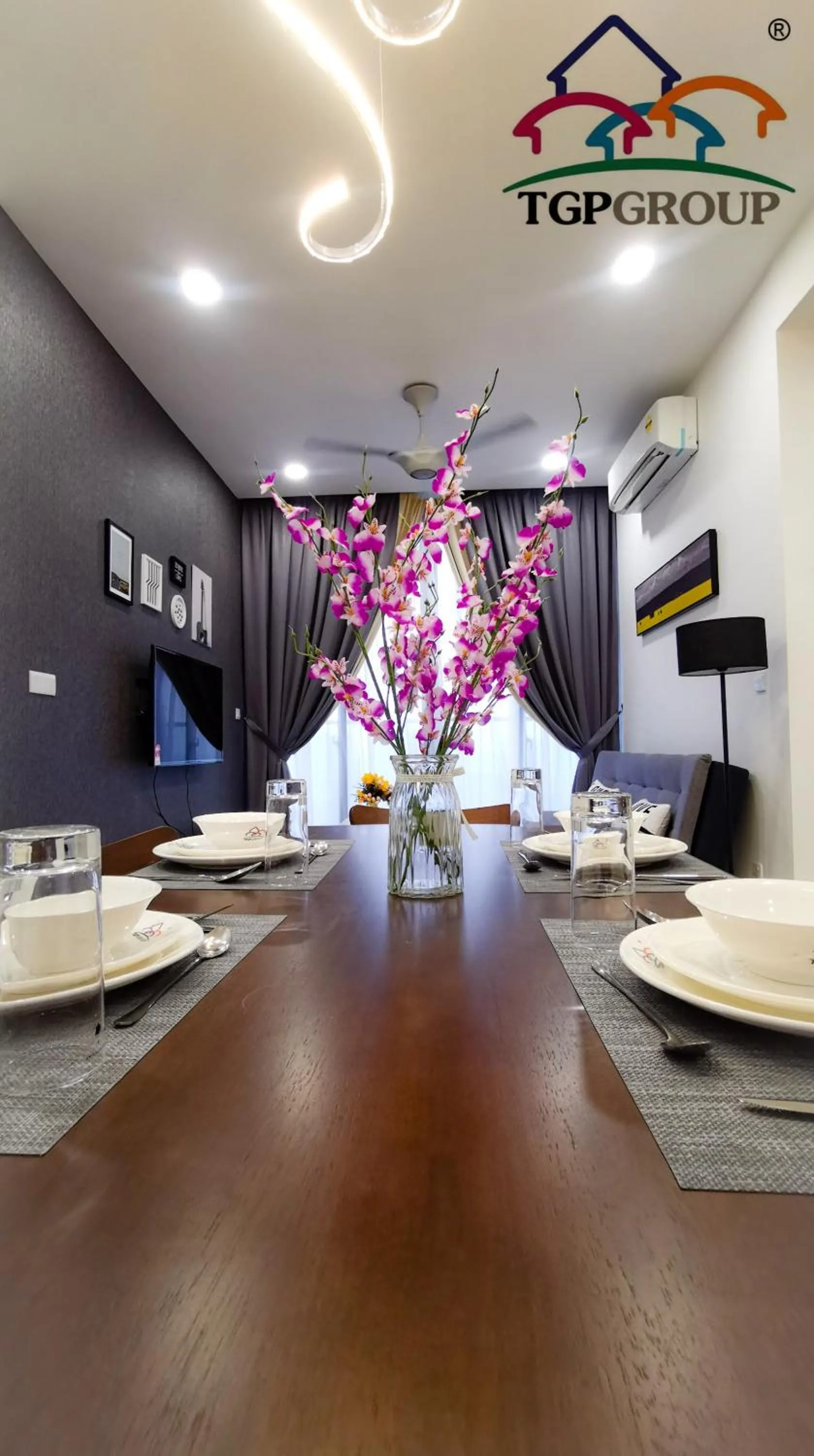 Dining area in Legoland D'PRISTINE Apartment By TGP