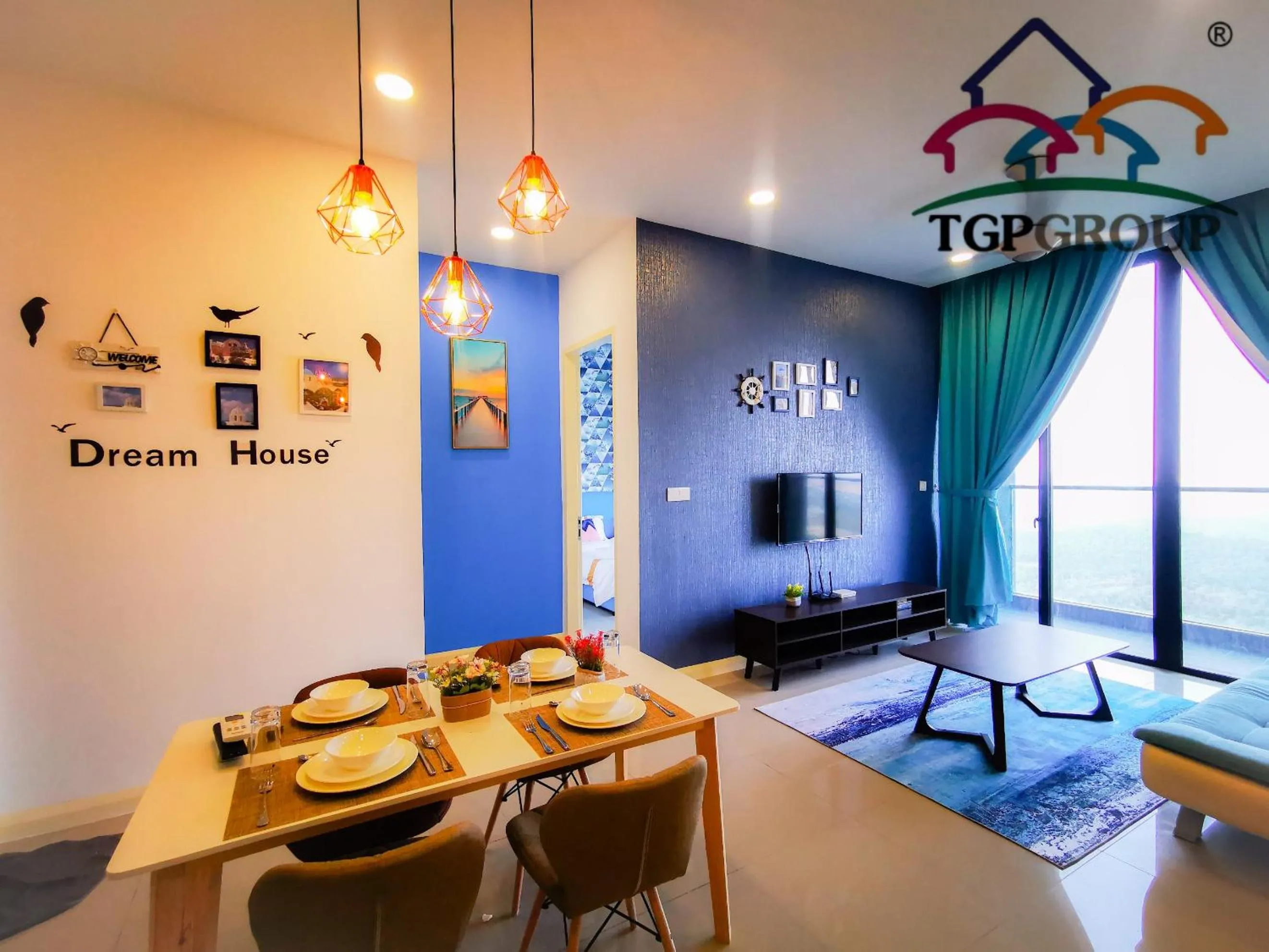 Dining area in Legoland D'PRISTINE Apartment By TGP