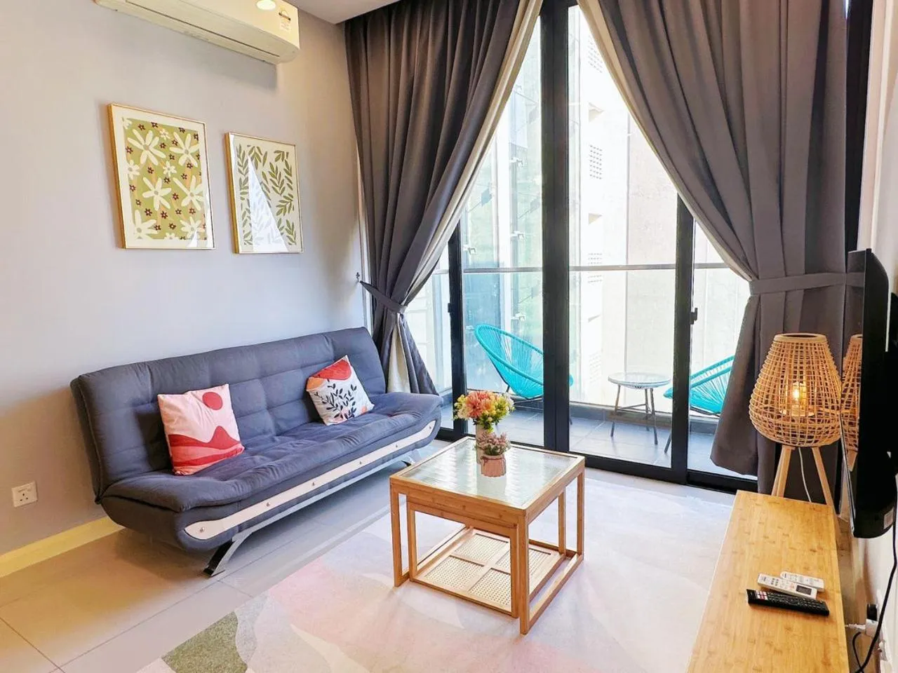 TV and multimedia in Legoland D'PRISTINE Apartment By TGP