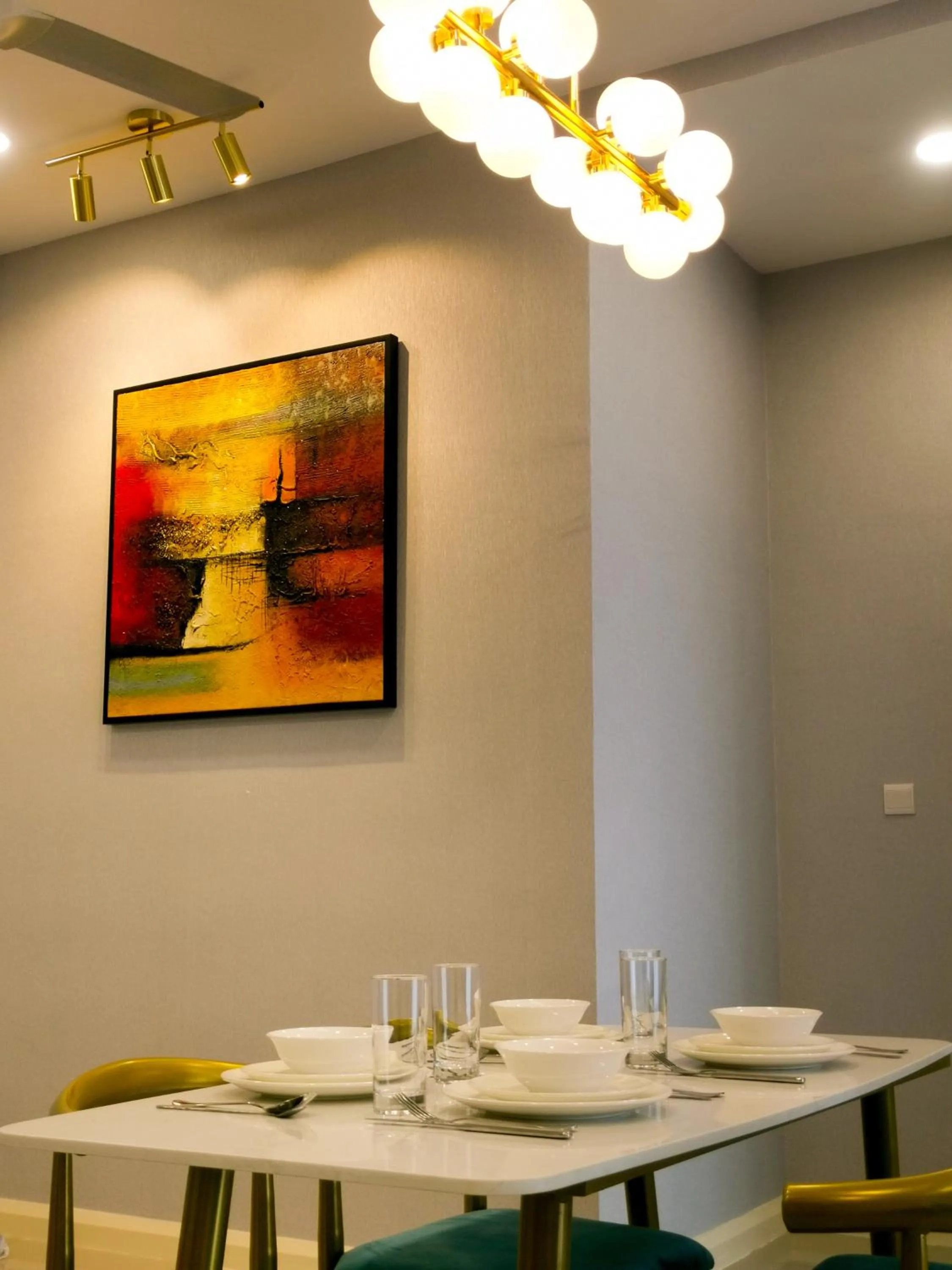 Dining area in Legoland D'PRISTINE Apartment By TGP