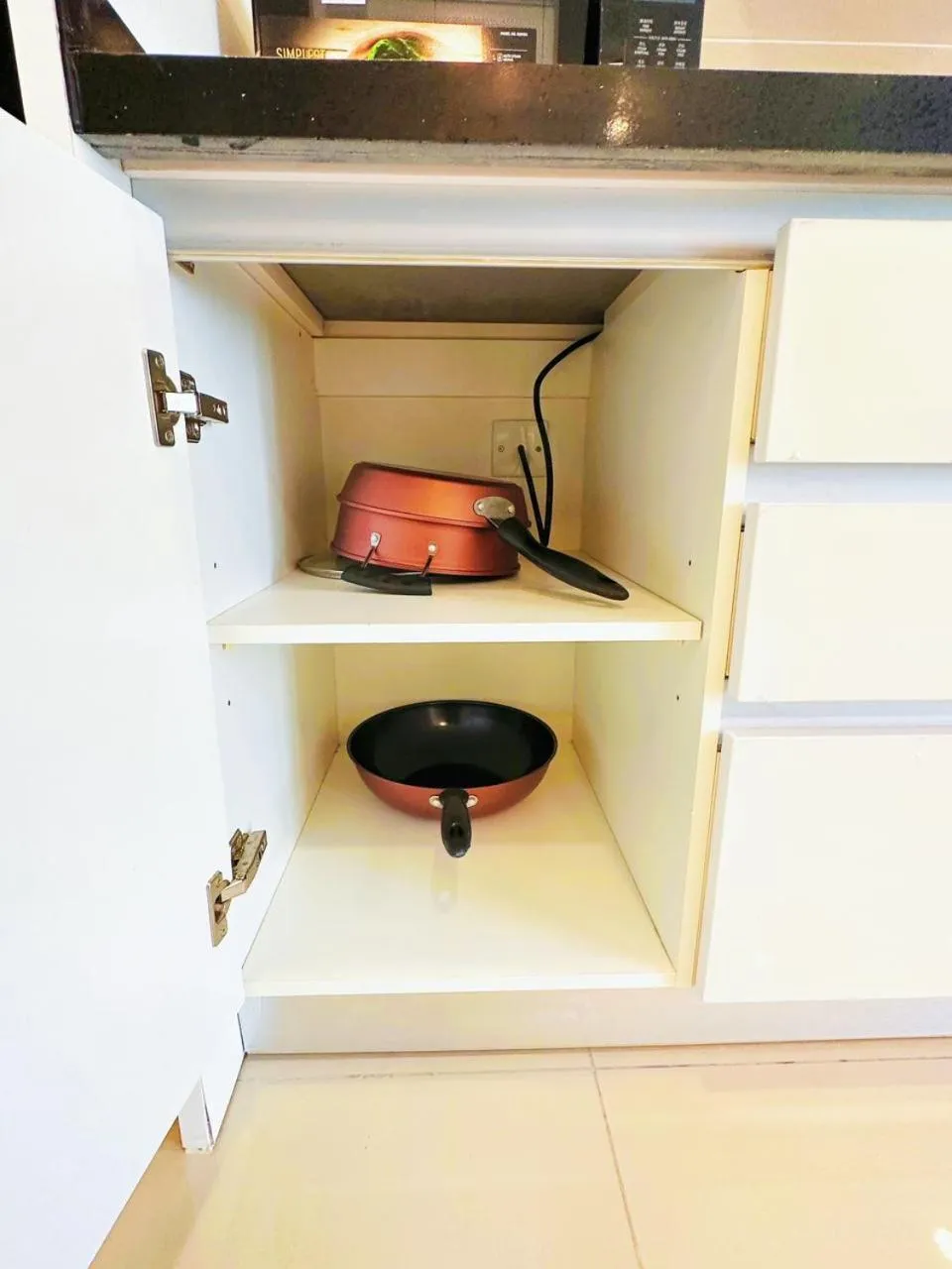 Kitchen or kitchenette in Legoland D'PRISTINE Apartment By TGP