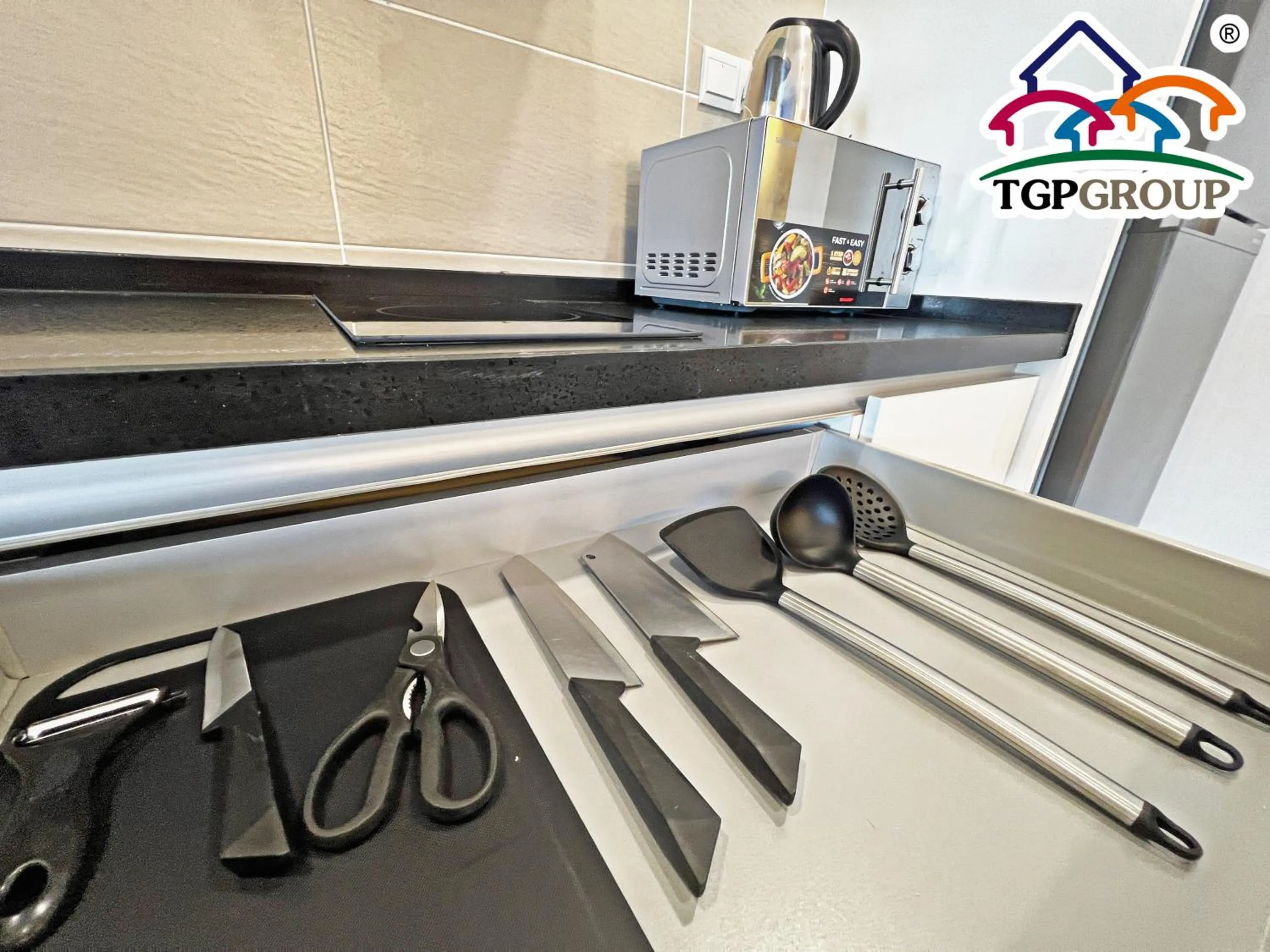 Kitchen or kitchenette in Legoland D'PRISTINE Apartment By TGP