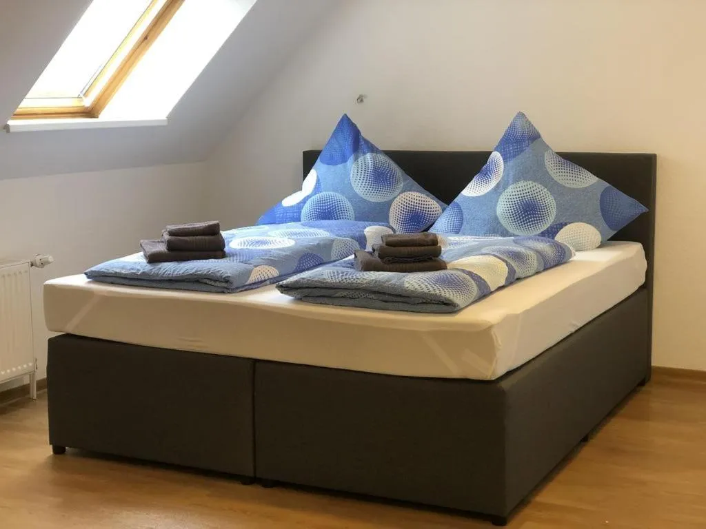 Bed in Fewo und Meer WHV