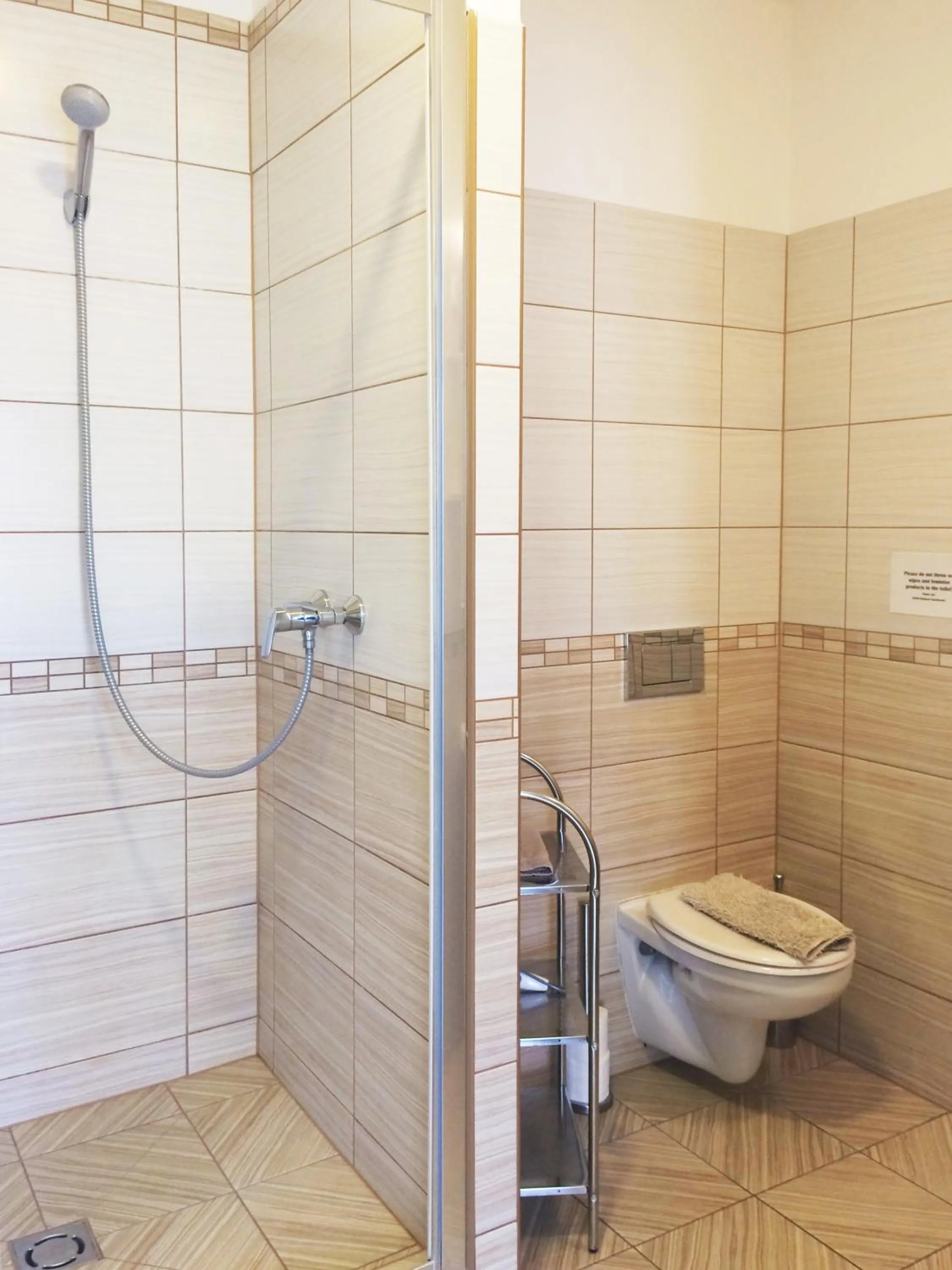 Zoom-Budapest Apartments