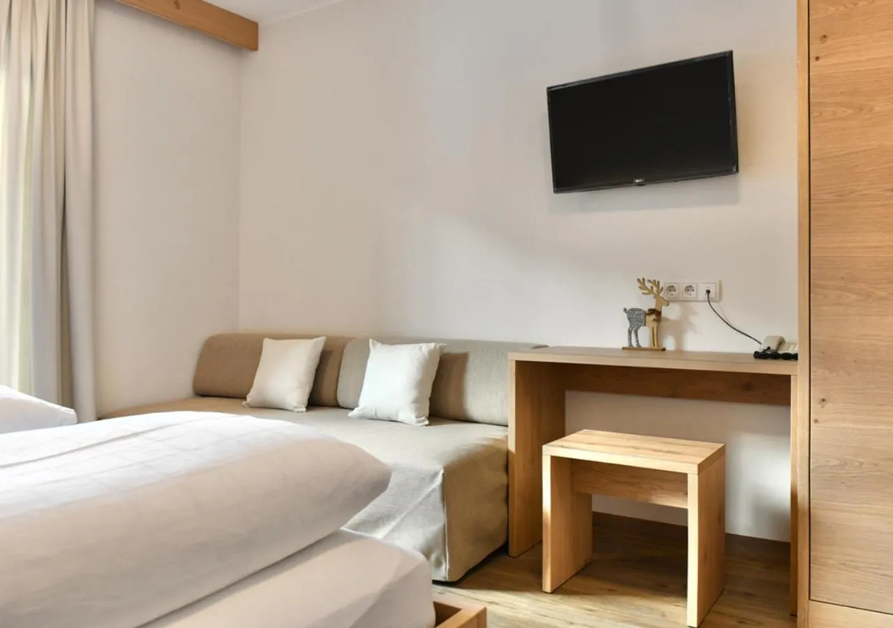 Bed in Hotel Toblacherhof