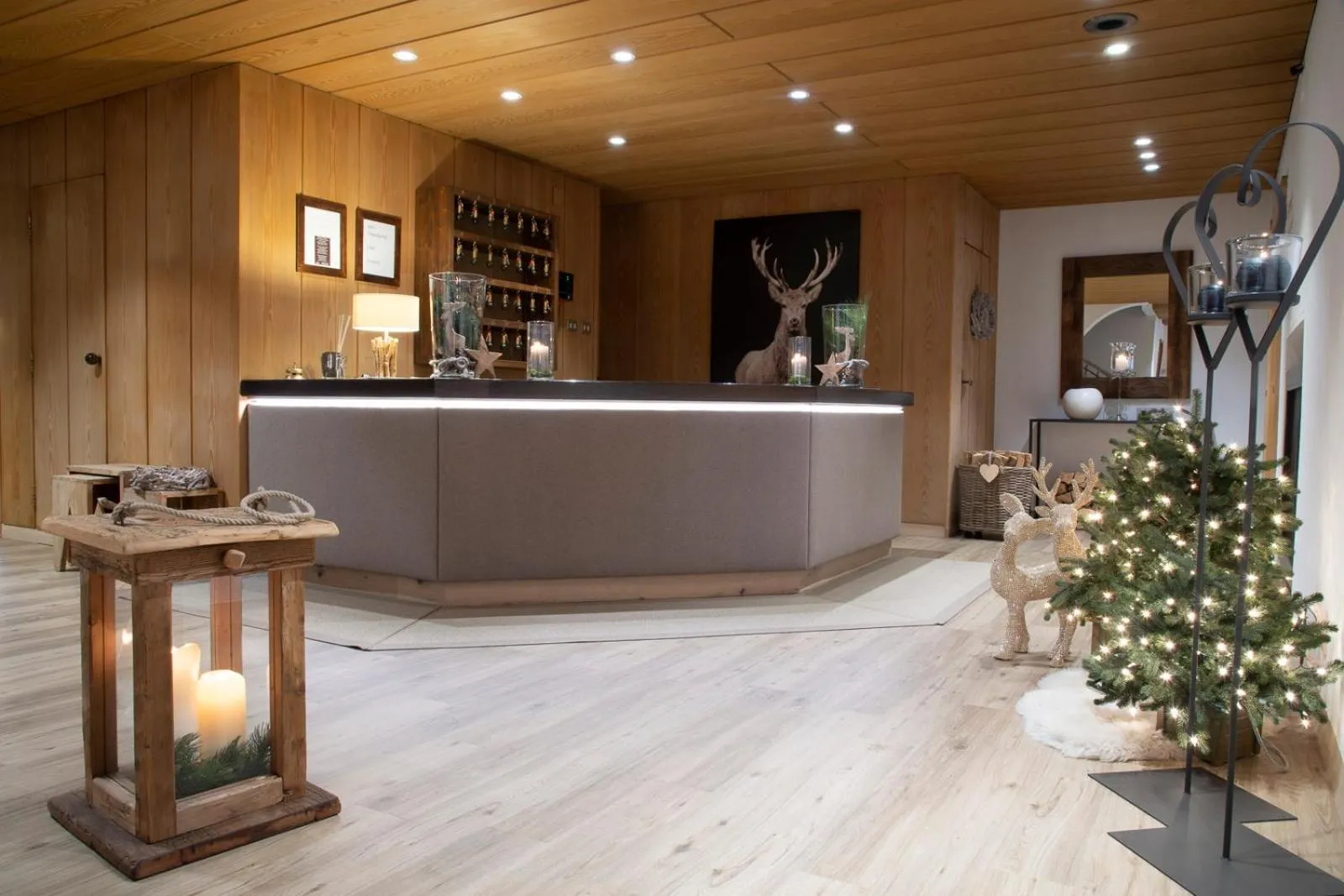 Lobby or reception in Hotel Toblacherhof