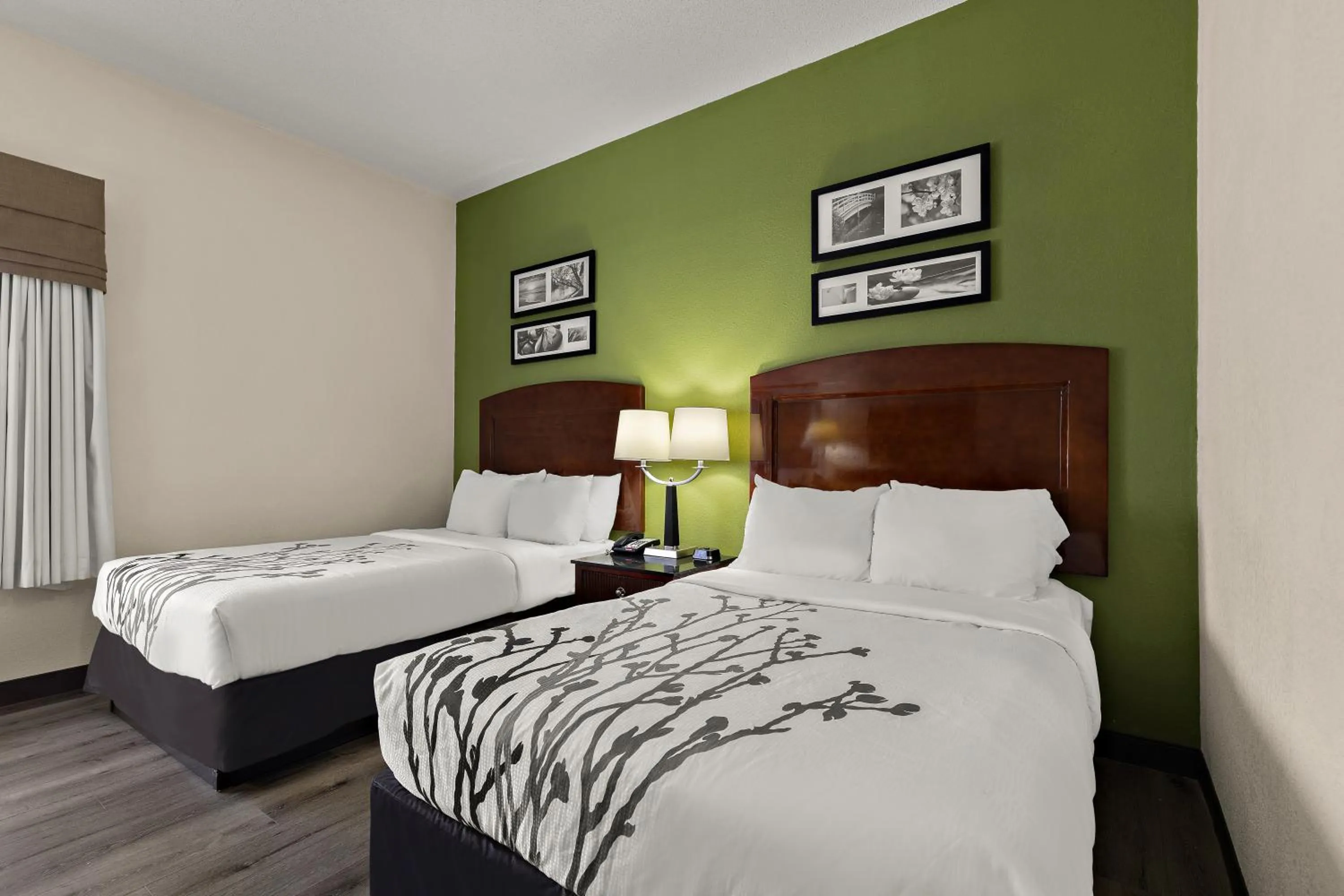 Bedroom, Bed in Sleep Inn & Suites near Joint Base Andrews-Washington Area