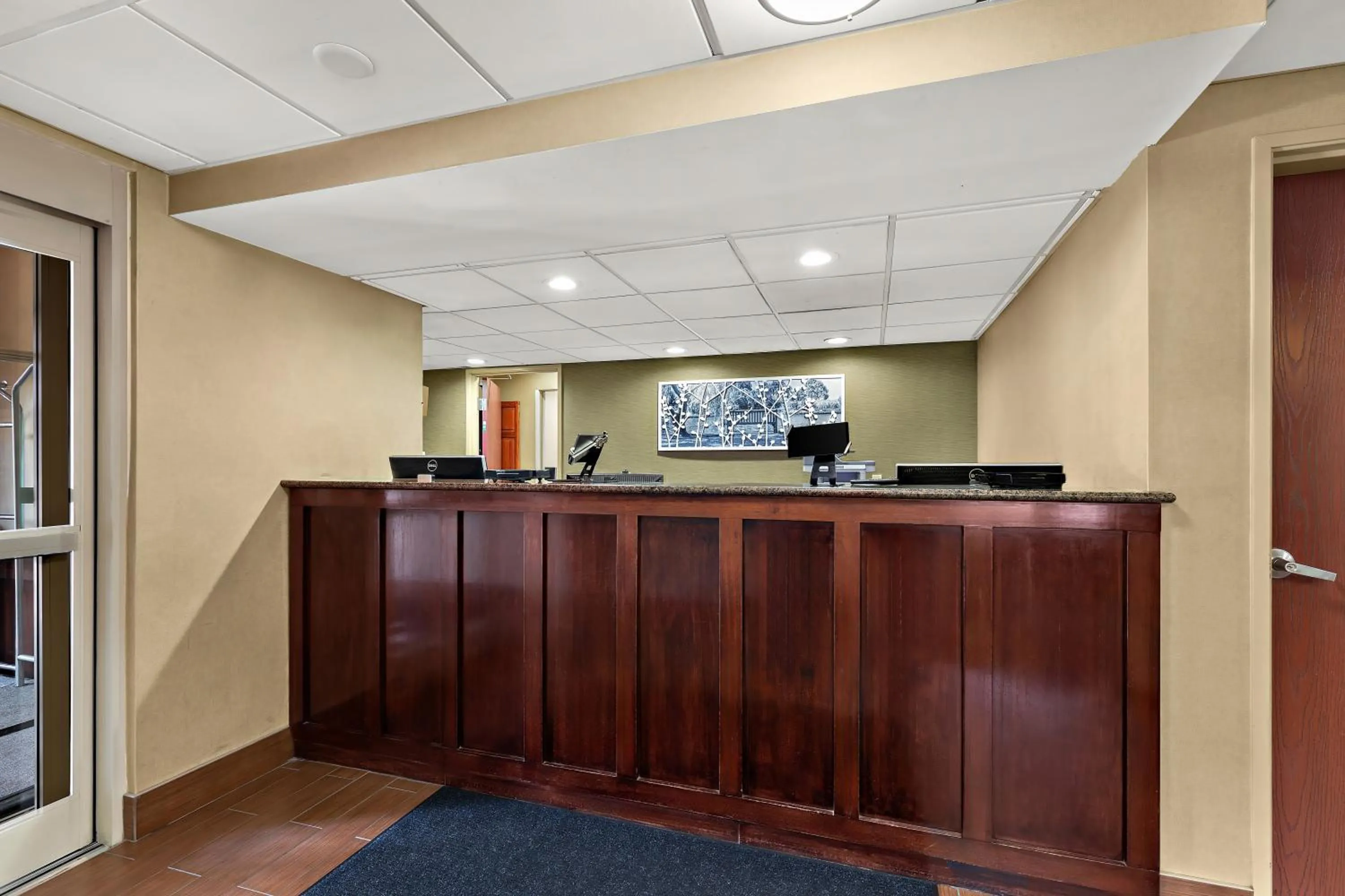 Lobby or reception in Sleep Inn & Suites near Joint Base Andrews-Washington Area