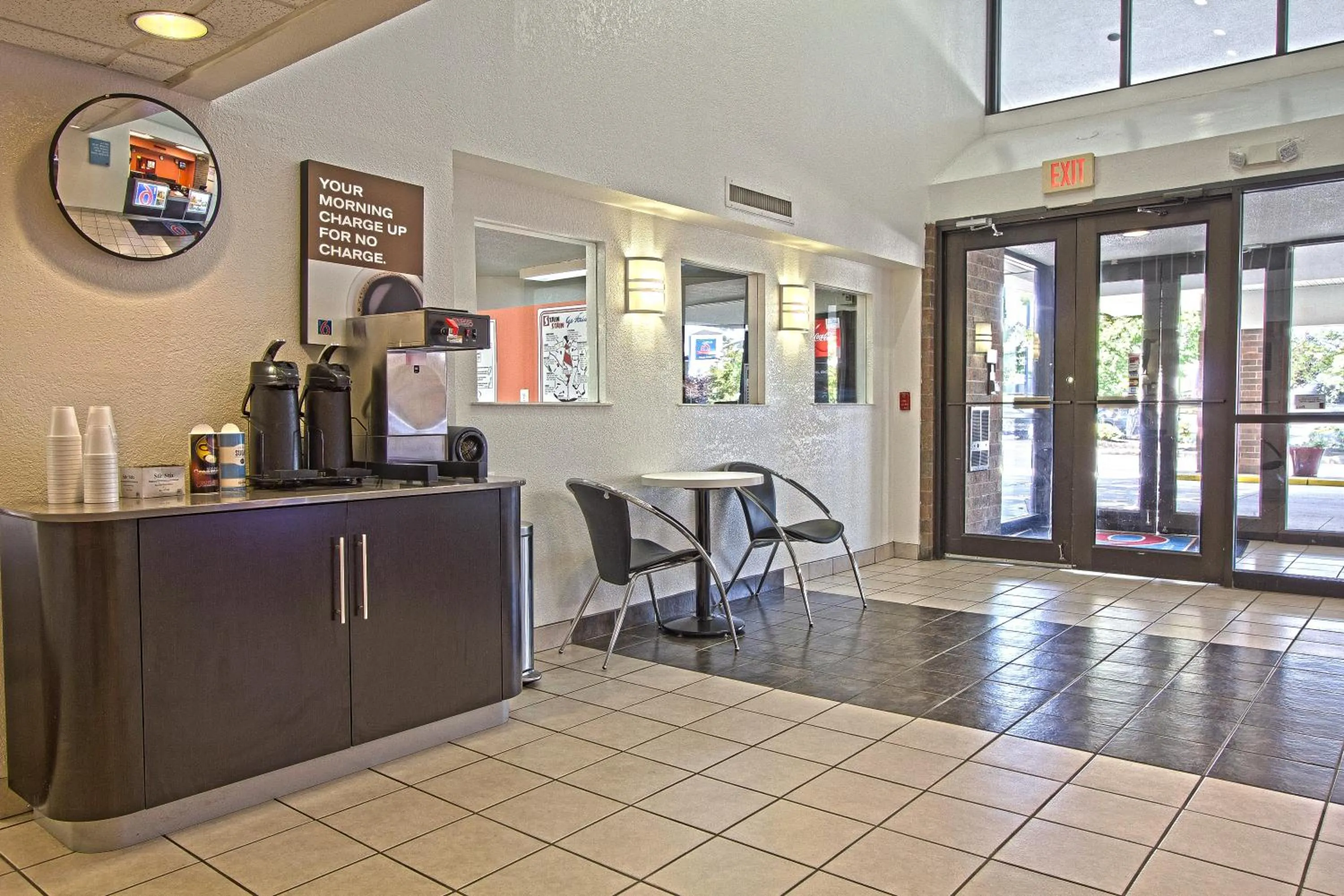 Lobby or reception in Motel 6-East Brunswick, NJ