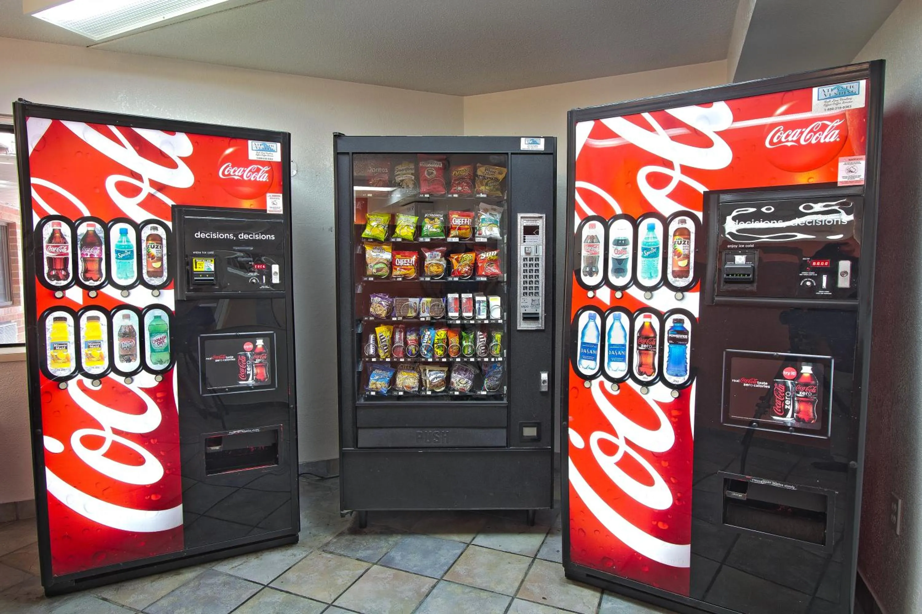 On-site shops in Motel 6-East Brunswick, NJ