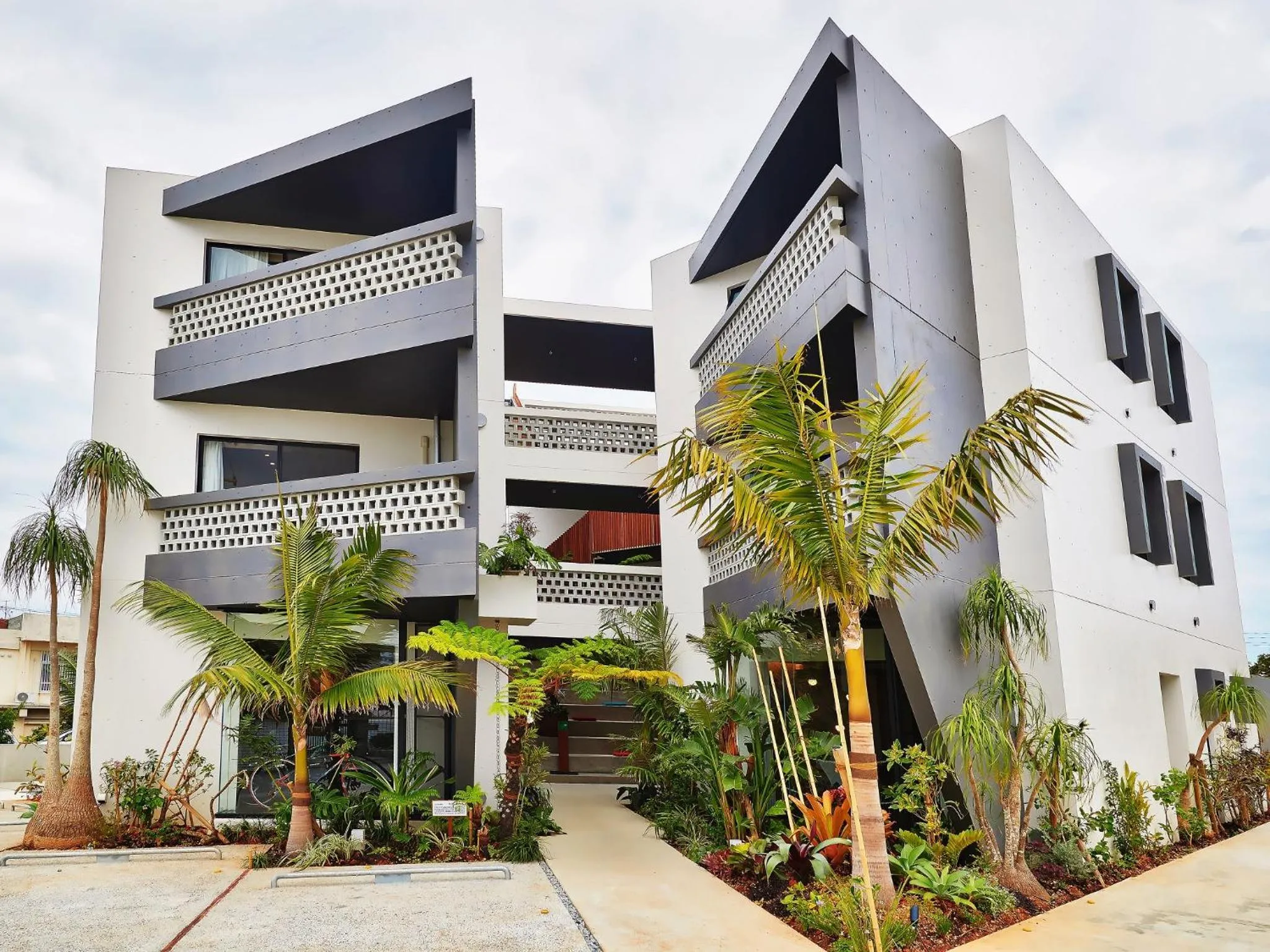 Property building in Yomitan Condhotel ND