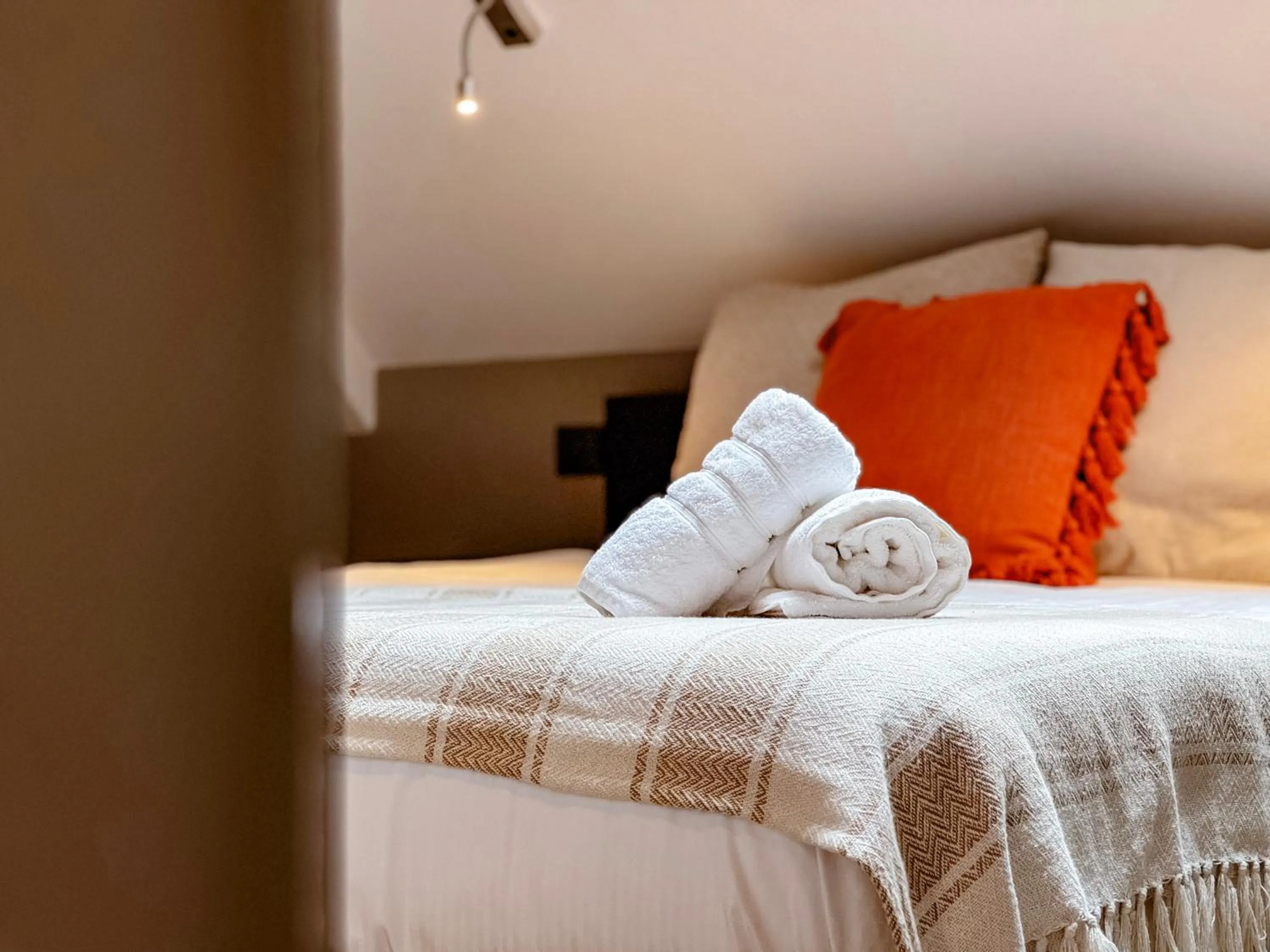 Bed in Hôtel Le Manoir