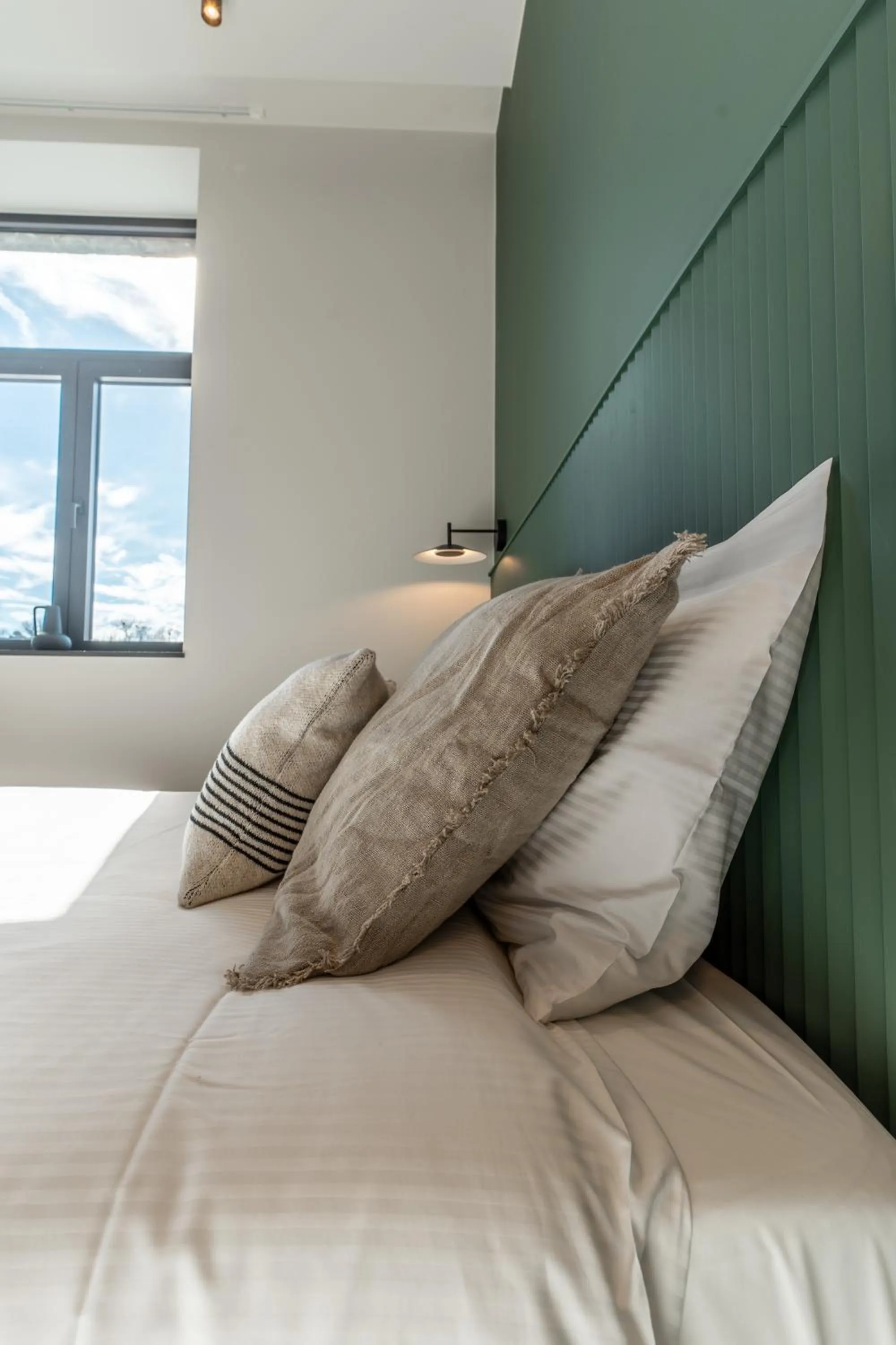 Bed in Hôtel Le Manoir