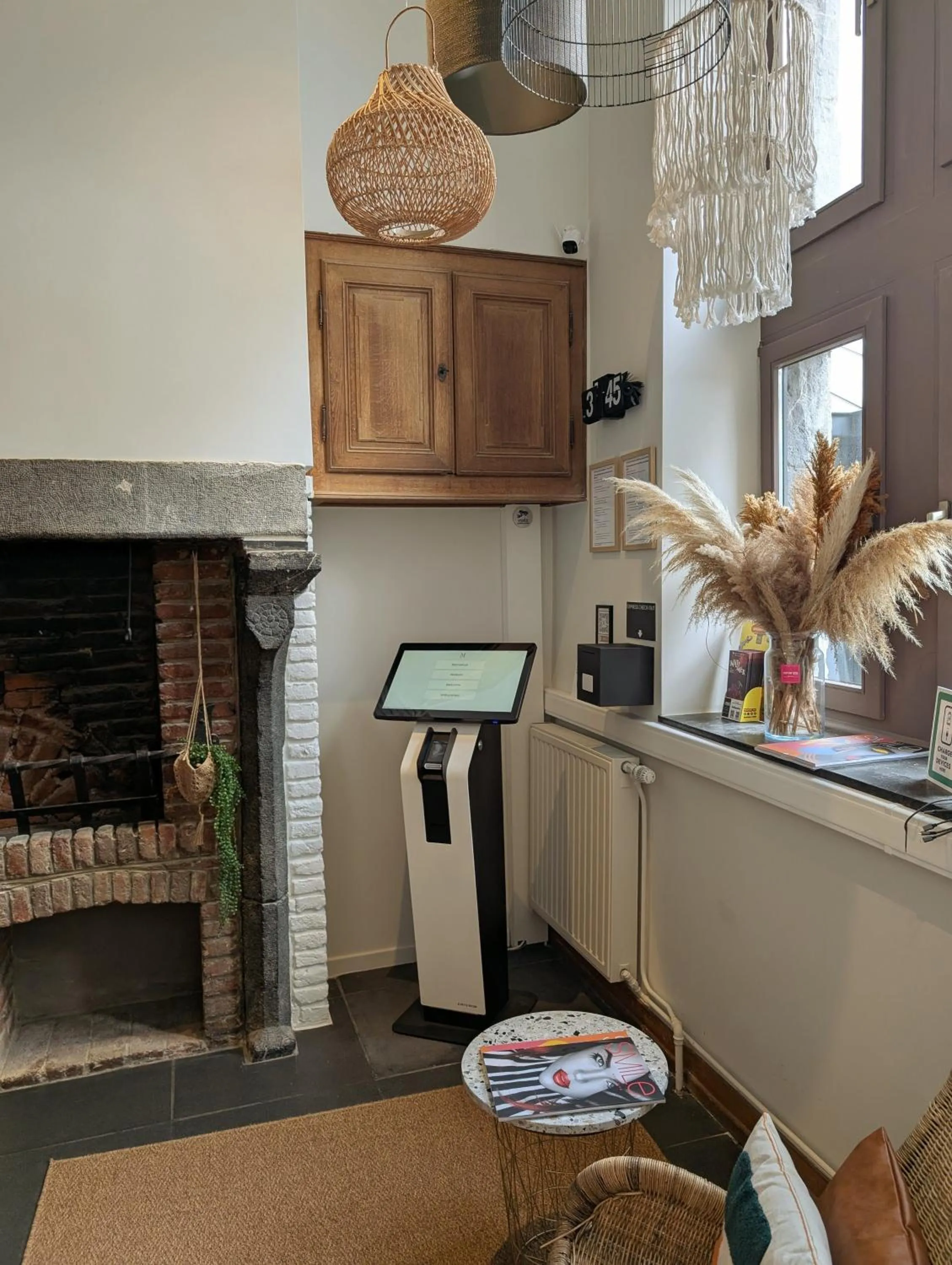 Lobby or reception in Hôtel Le Manoir