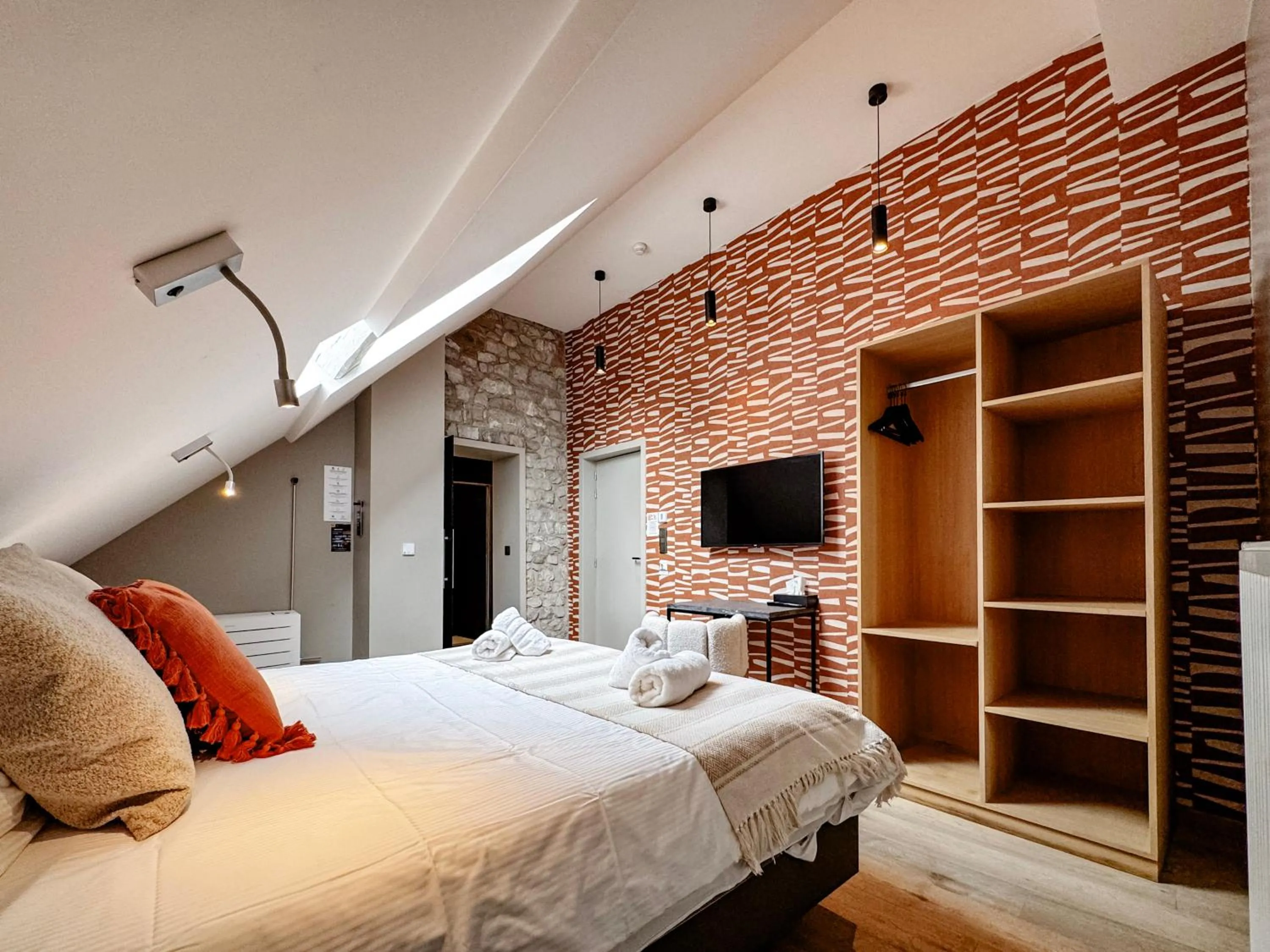 Photo of the whole room, Bed in Hôtel Le Manoir