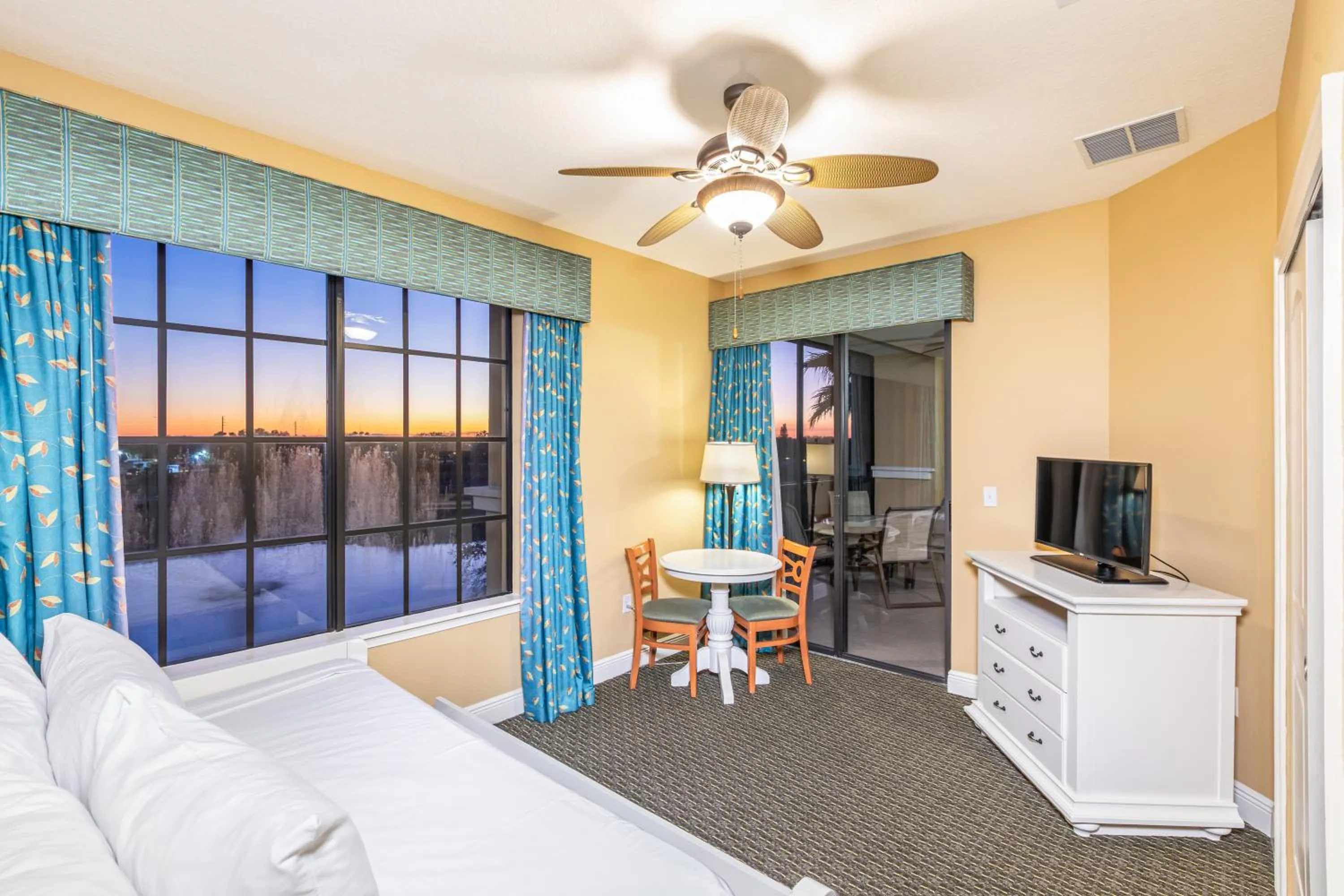 Bedroom in The Berkley, Orlando