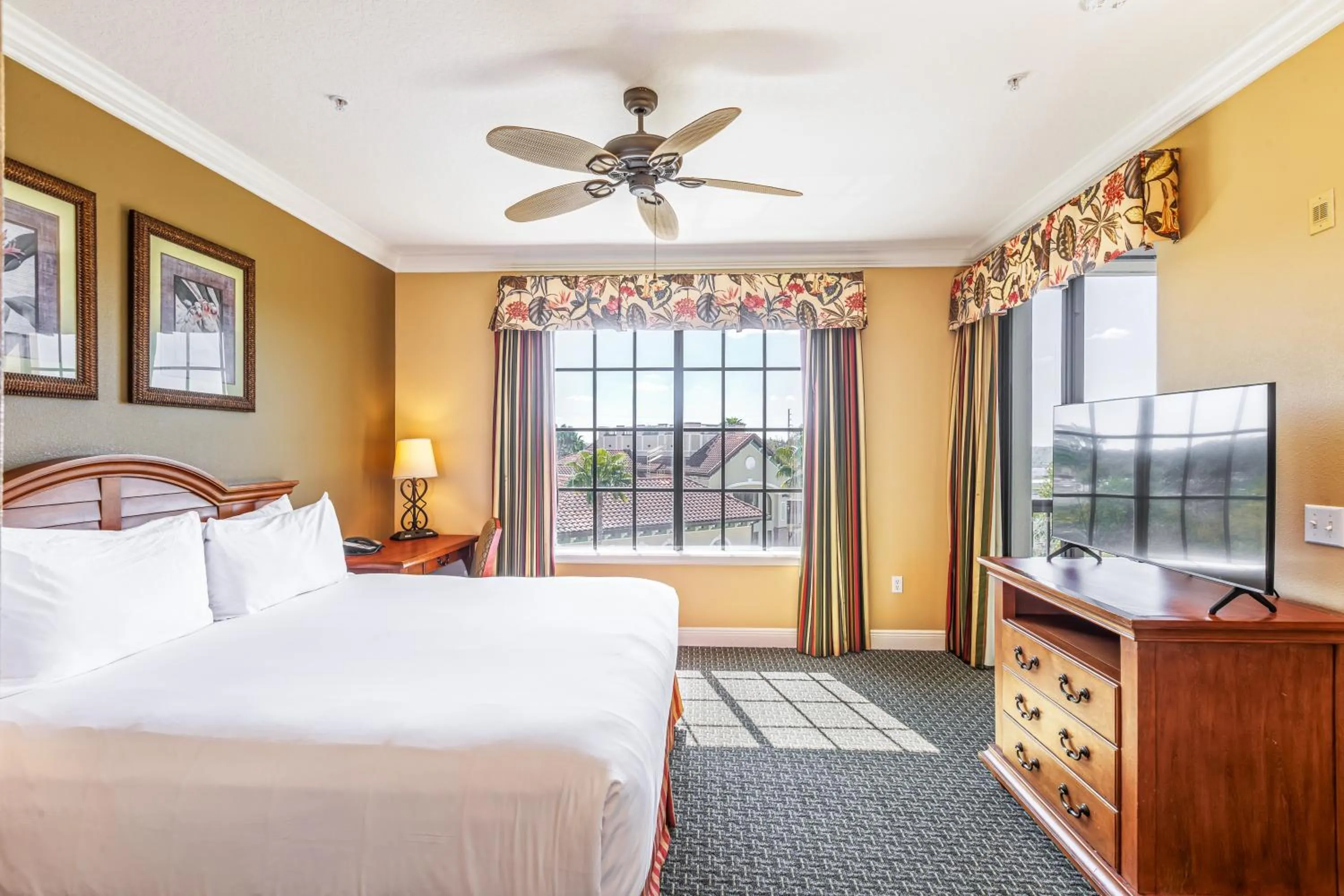 Bedroom, Bed in The Berkley, Orlando