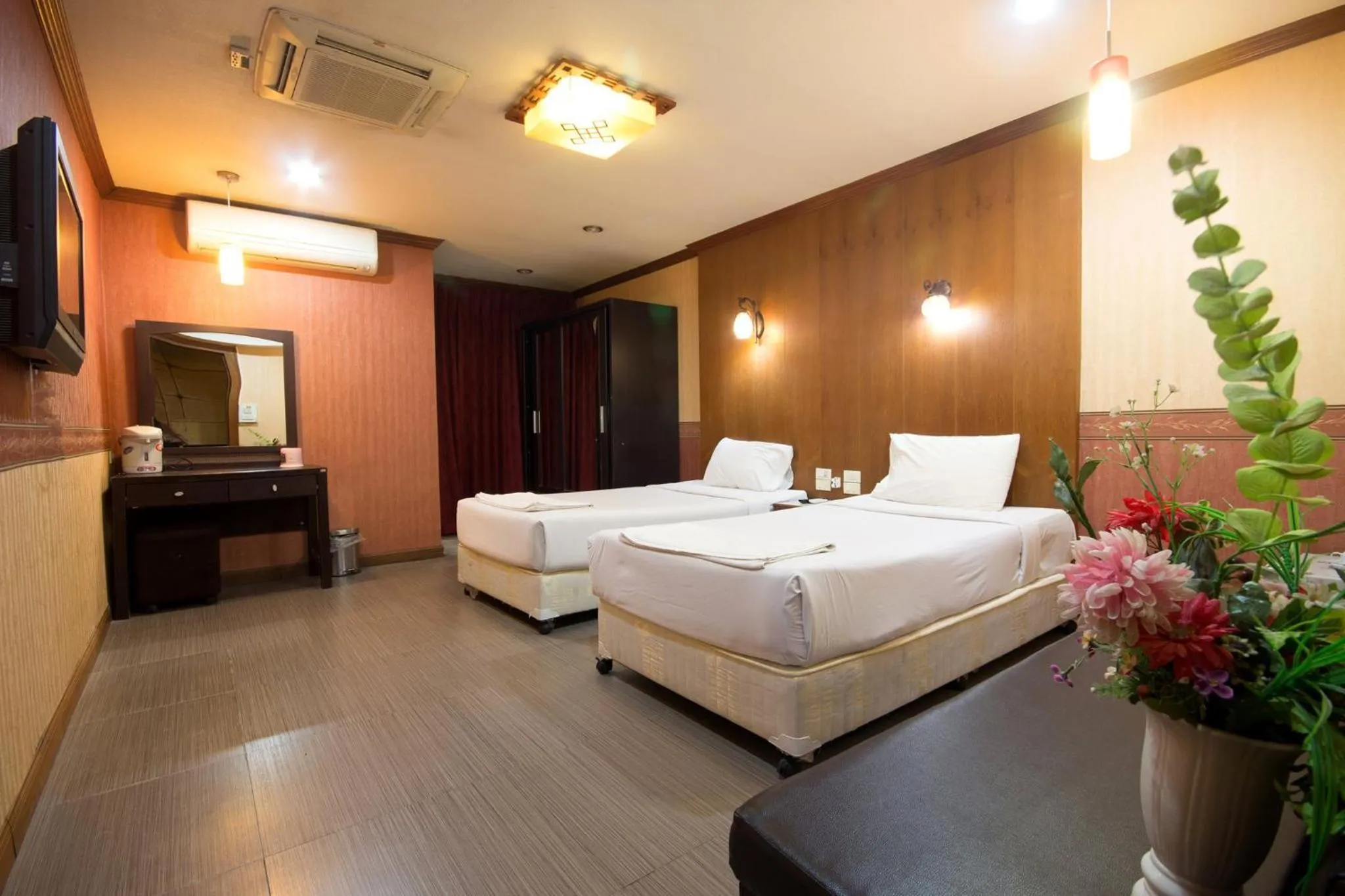 Bed in Khon Kaen Ruenrom Hotel