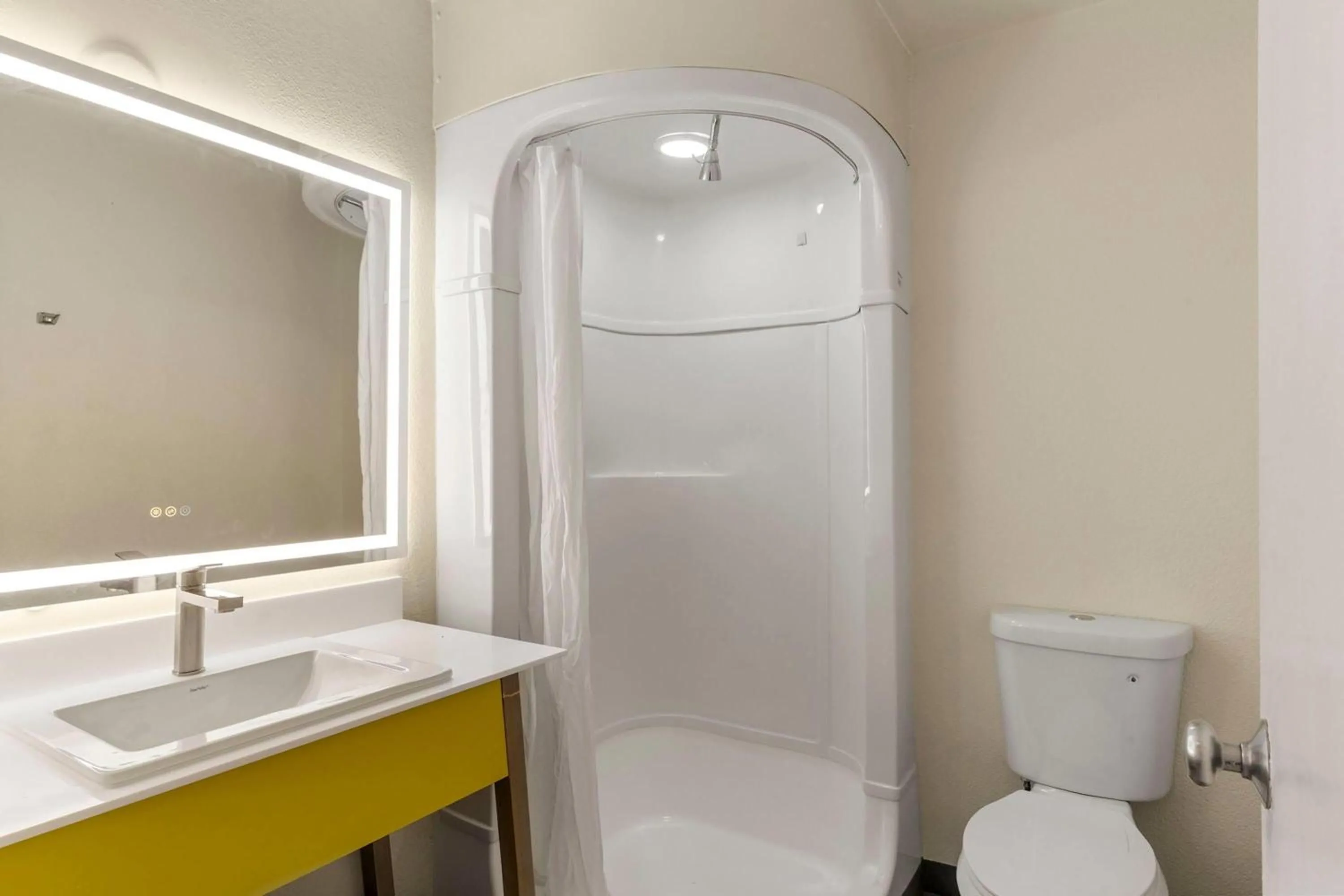 Double Suite - Mobility/Hearing Accessible with Roll-In Shower/Non-Smoking in Days Inn by Wyndham Wheat Ridge - Denver West