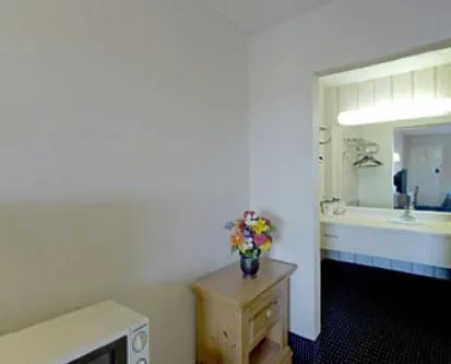 Decorative detail in Americas Best Value Inn & Suites in Murfreesboro