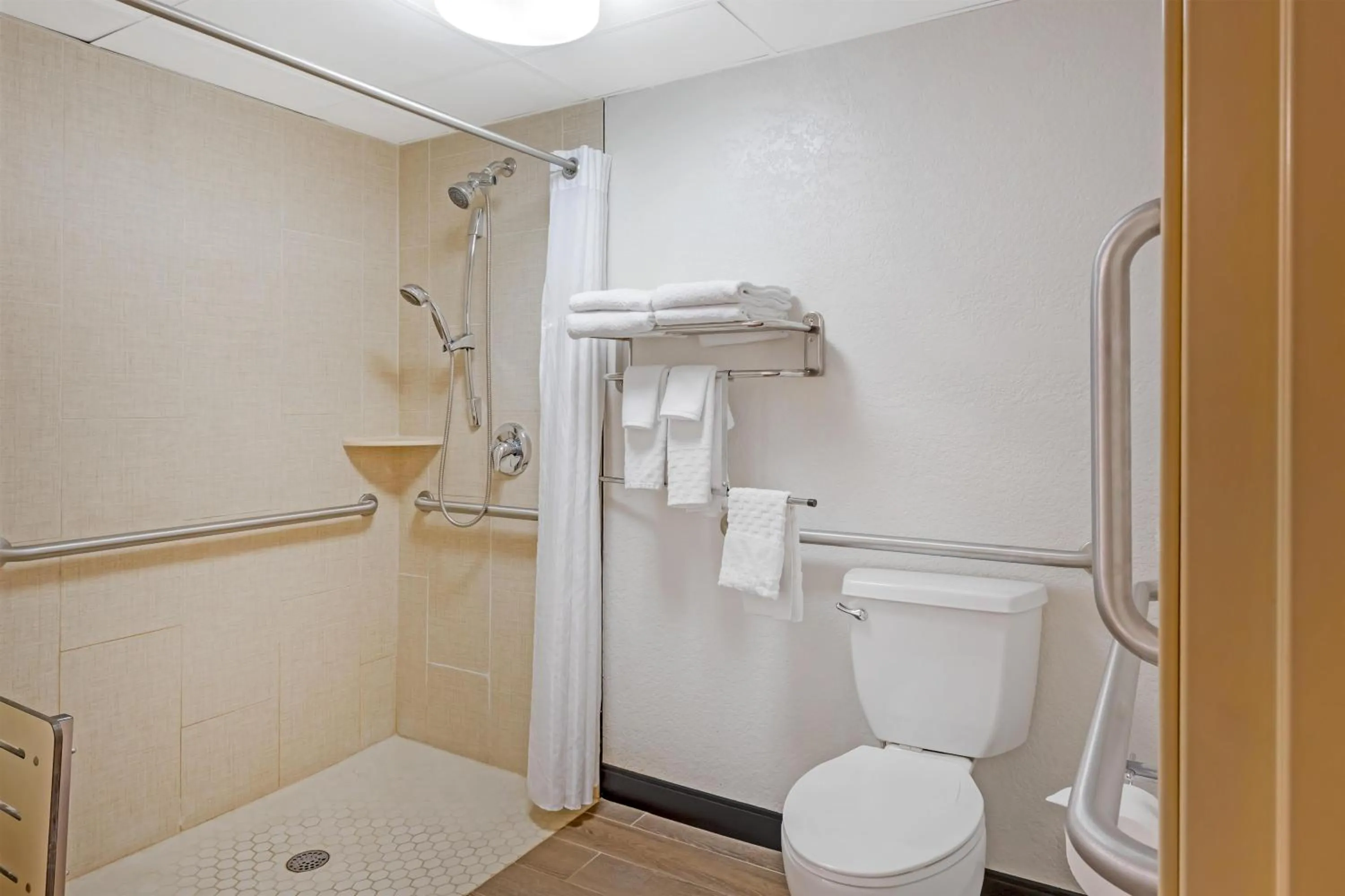 Bathroom in Best Western Plus McCall Lodge and Suites