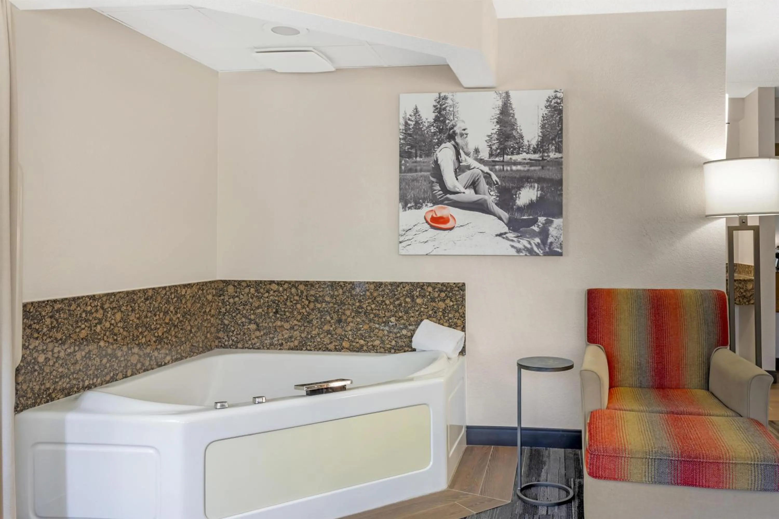 Bedroom, Bed in Best Western Plus McCall Lodge and Suites