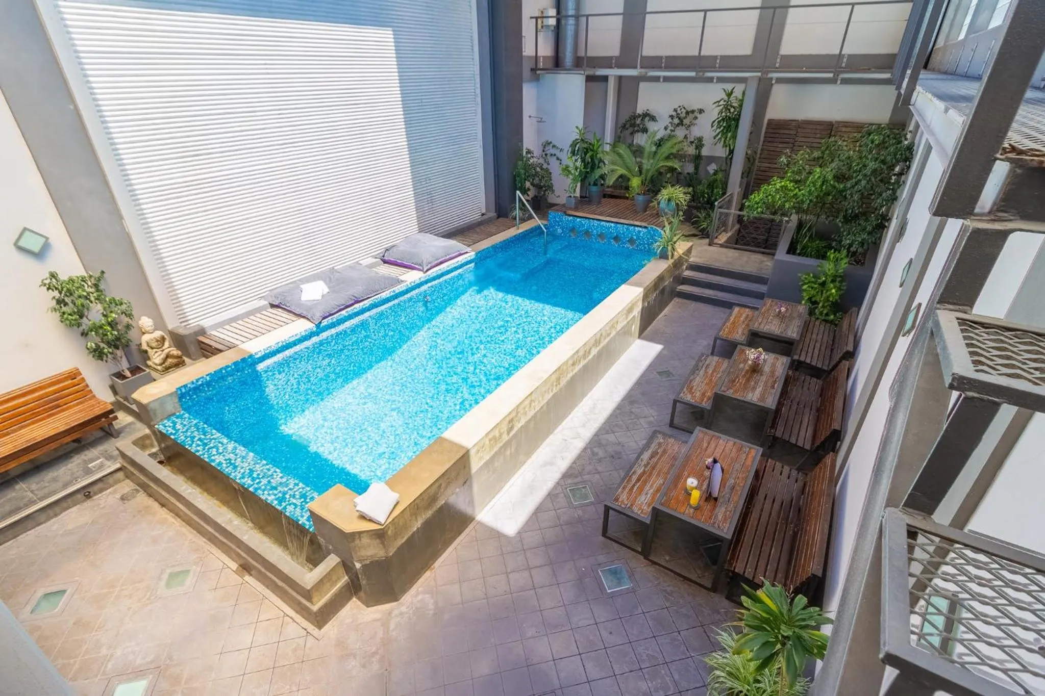 Swimming pool in Prodeo Hotel + Lounge