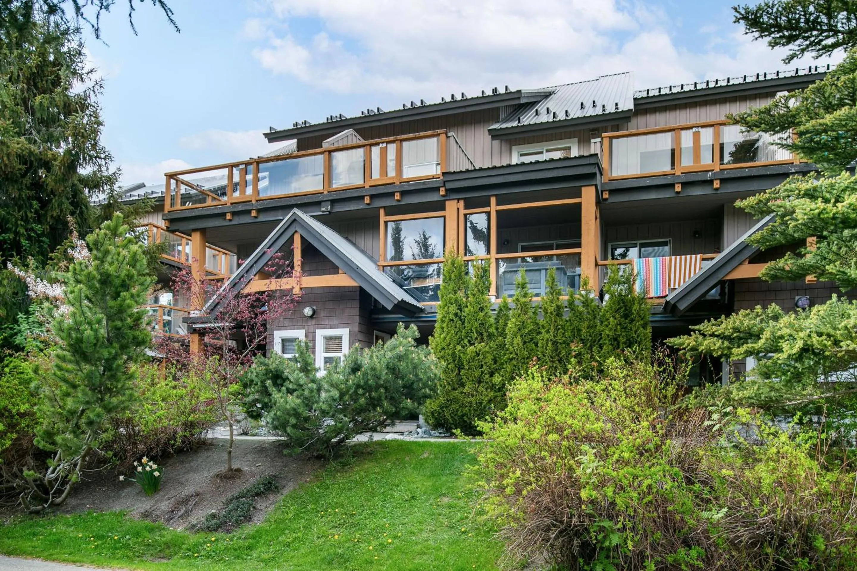 Property building in Glaciers Reach by Allseason Vacation Rentals