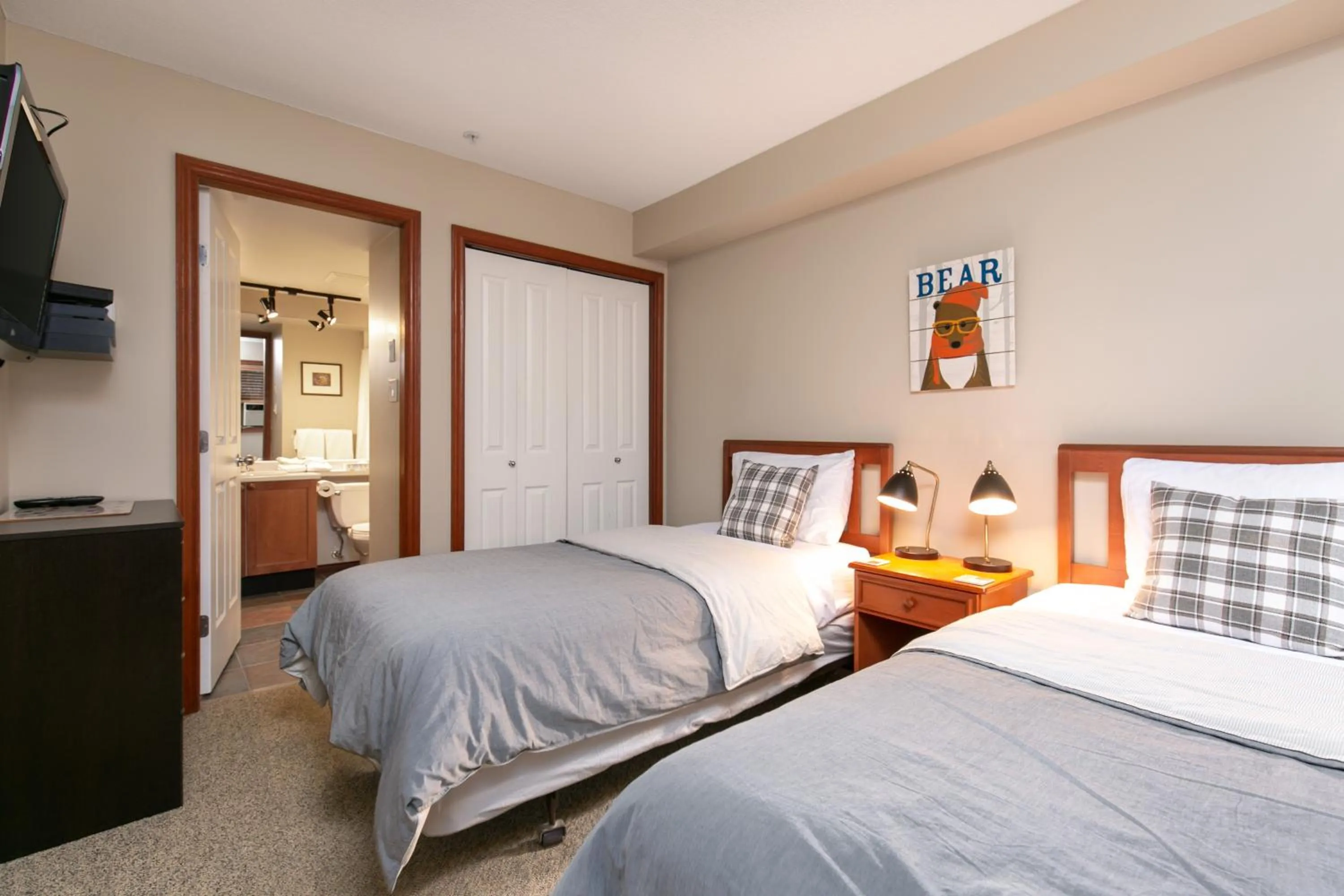 Bedroom, Bed in Glaciers Reach by Allseason Vacation Rentals