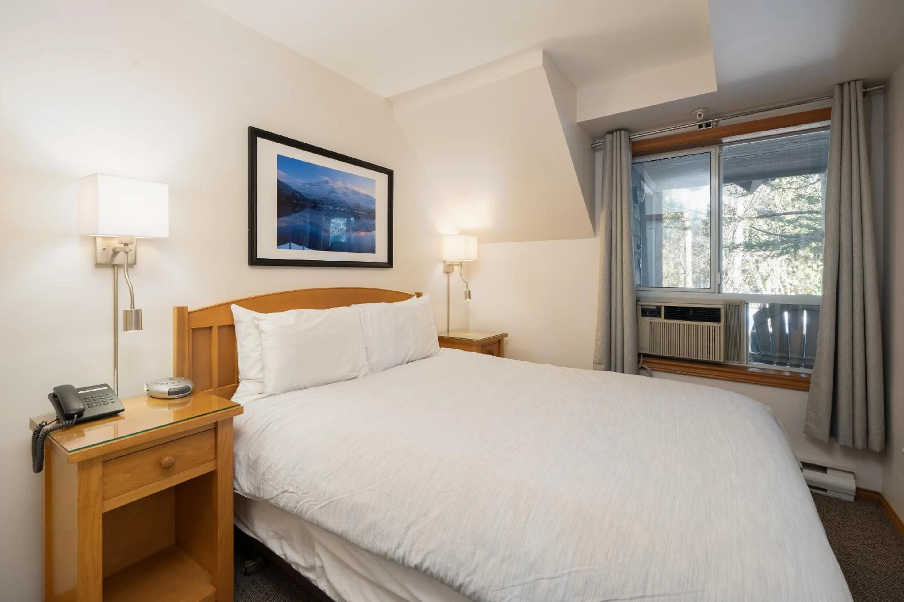 Bedroom, Bed in Glaciers Reach by Allseason Vacation Rentals