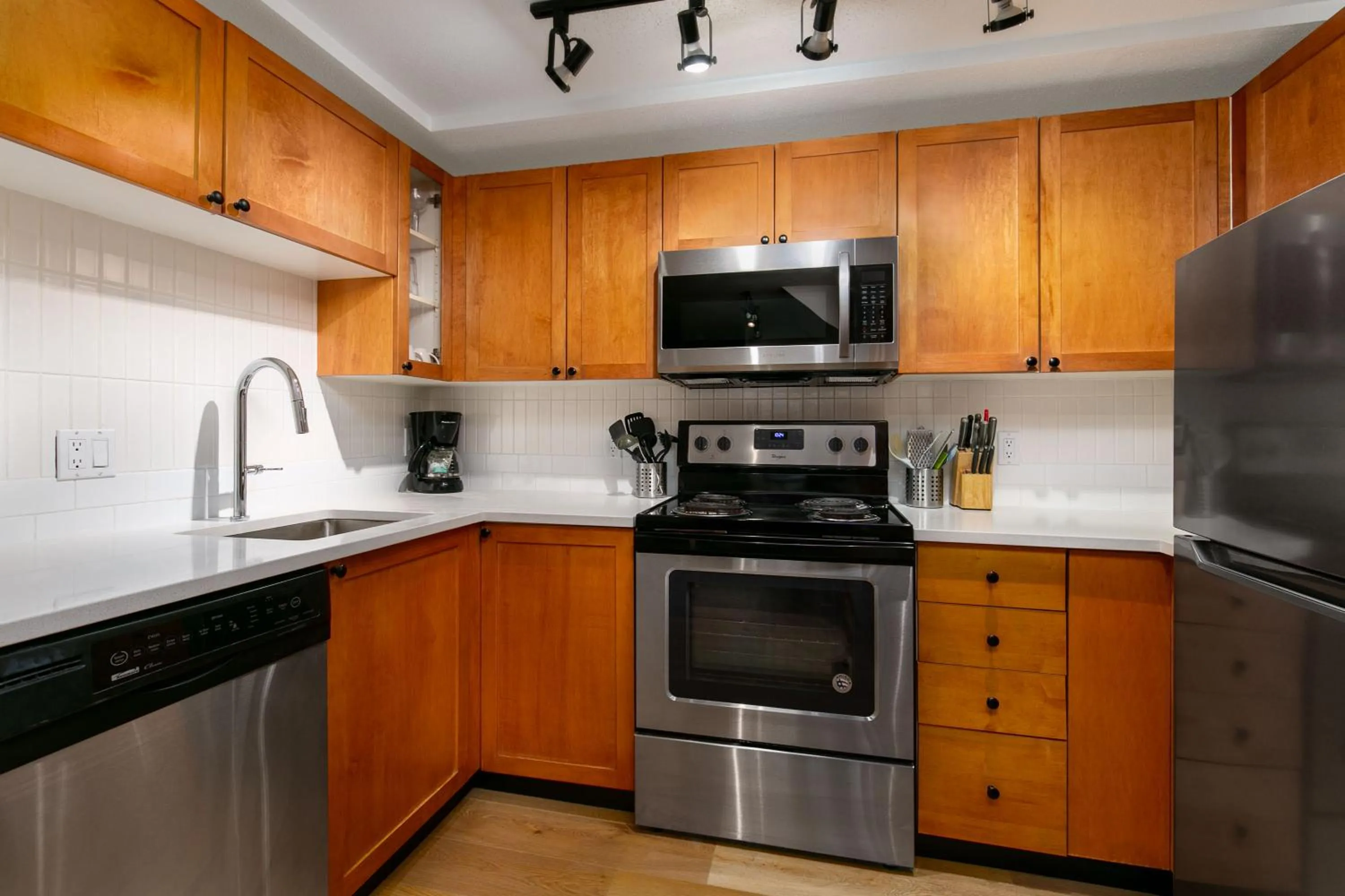 Kitchen or kitchenette in Glaciers Reach by Allseason Vacation Rentals