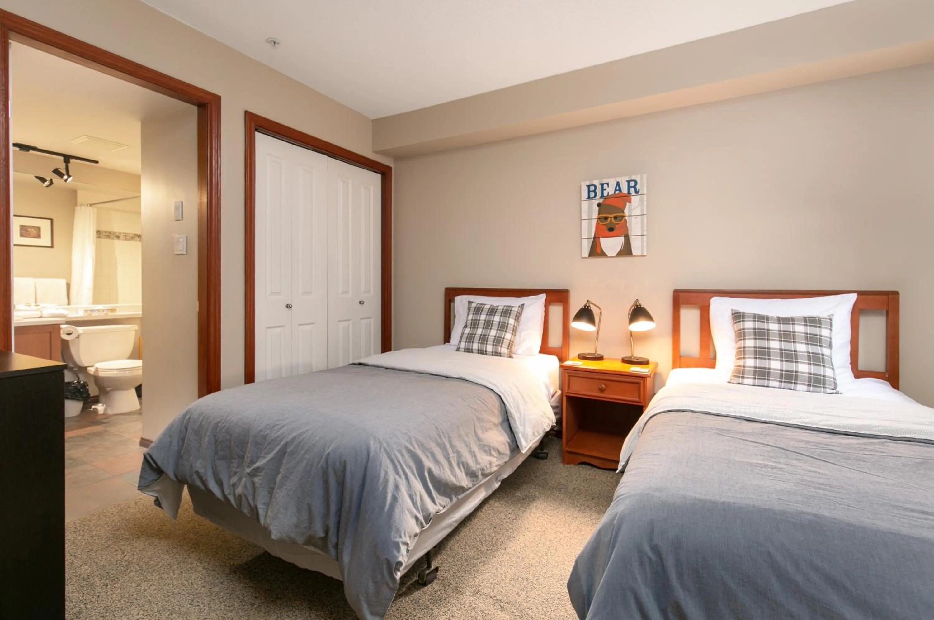 Bedroom, Bed in Glaciers Reach by Allseason Vacation Rentals