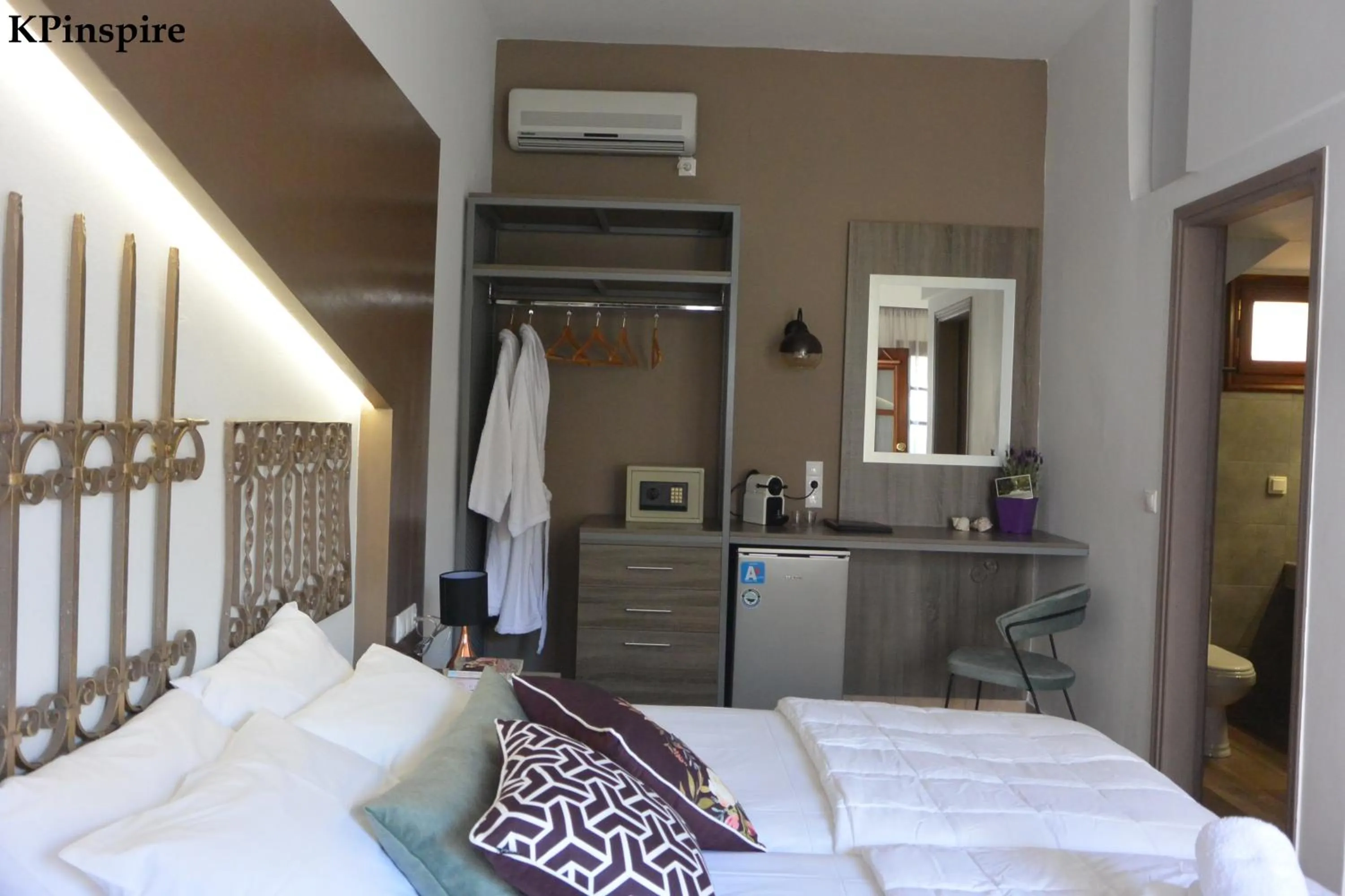 Bed in Iapetos Village