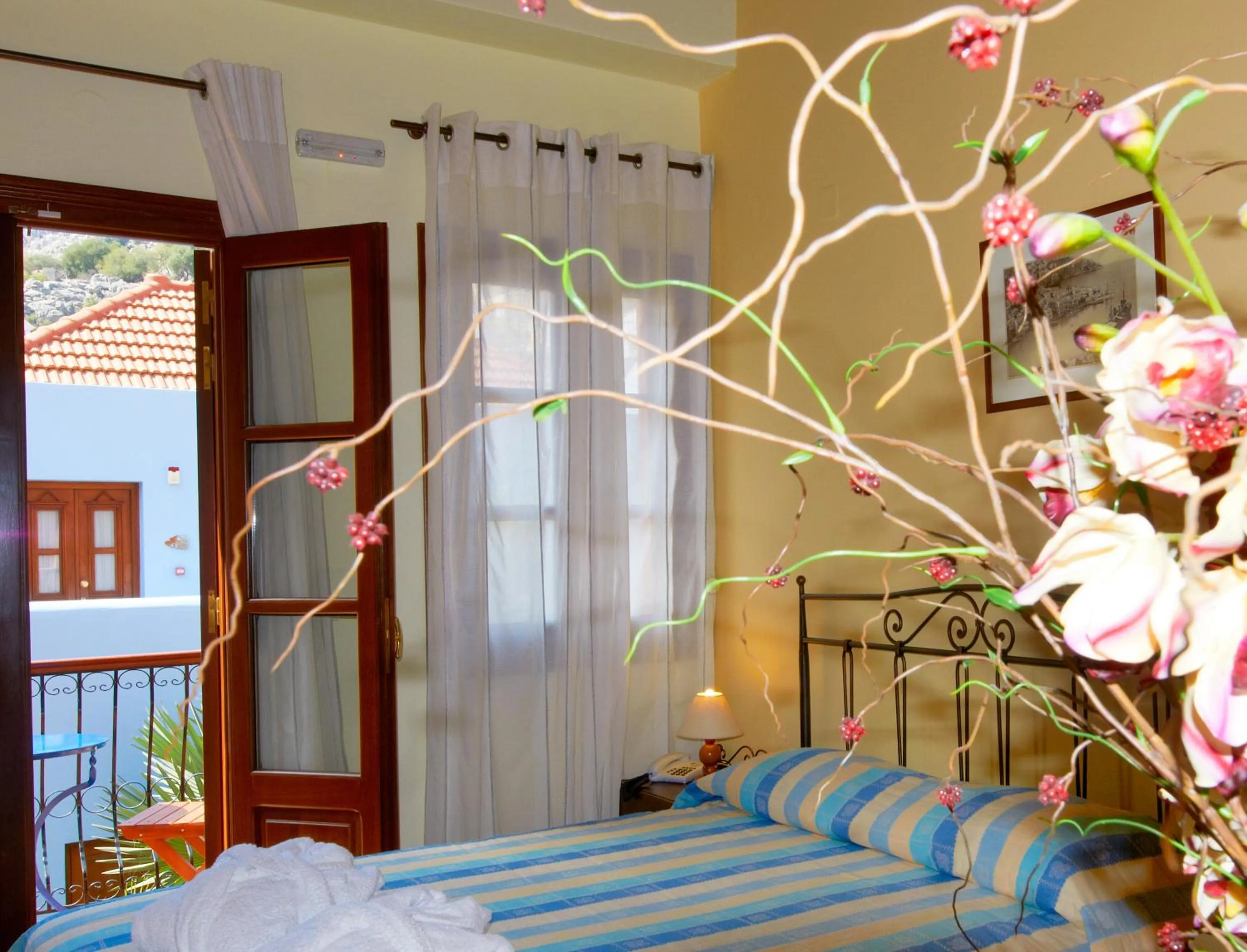 Bedroom, Bed in Iapetos Village