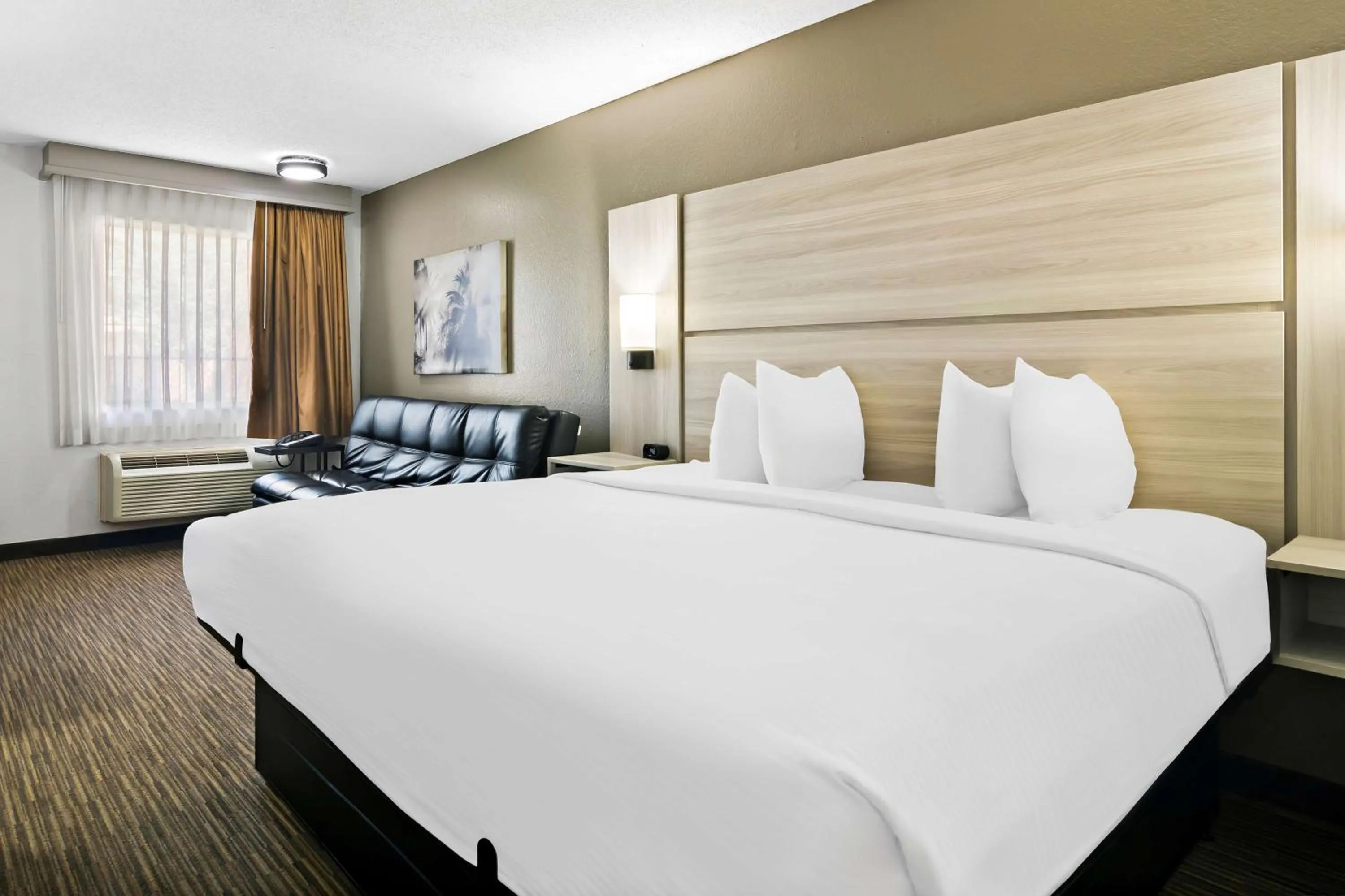 Bedroom, Bed in Best Western The Oasis at Joplin