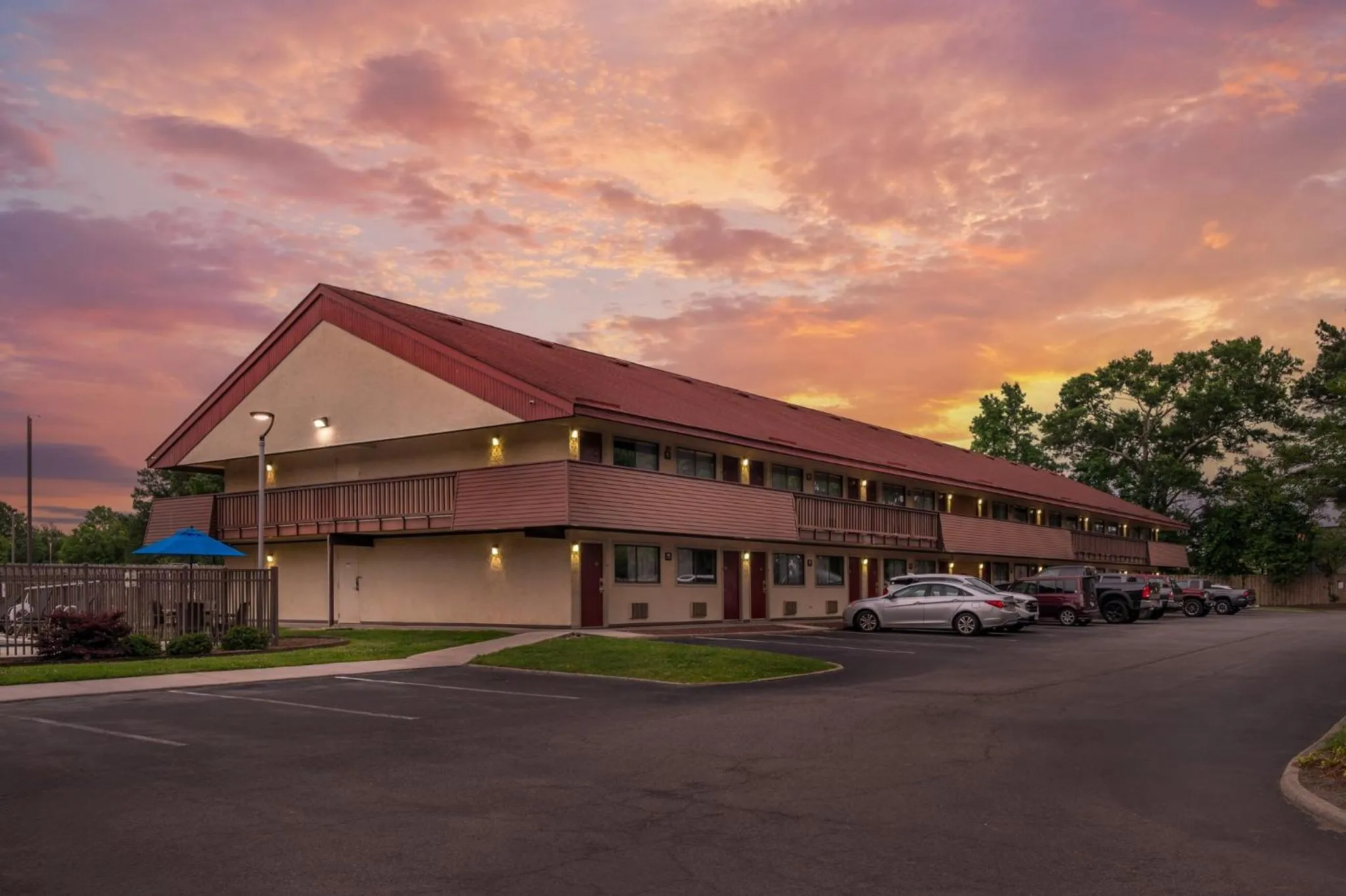 Facade/entrance in Red Roof Inn Virginia Beach