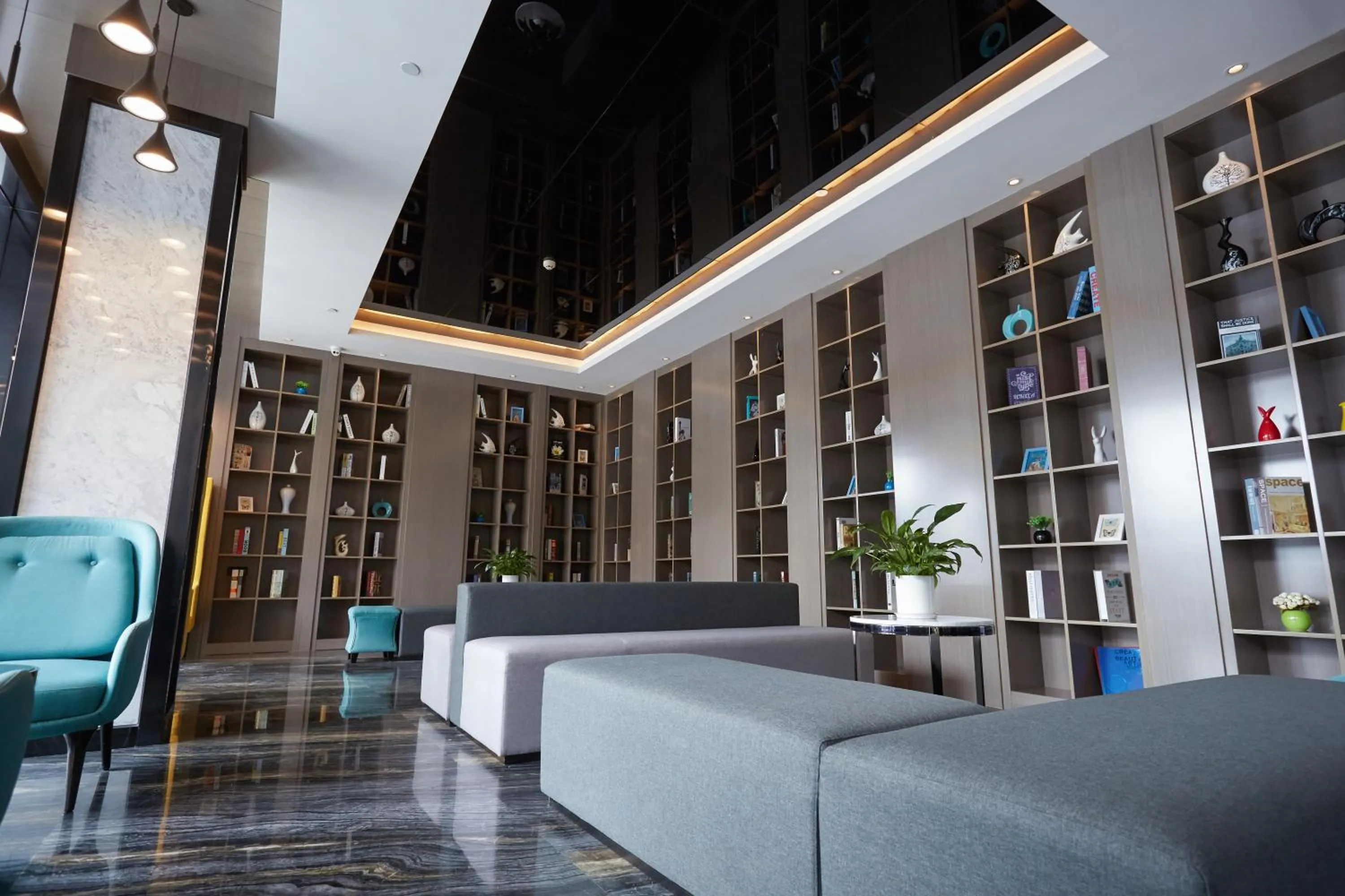 Lobby or reception in Paco Hotel Guangzhou Baiyun Airport Liantang Metro