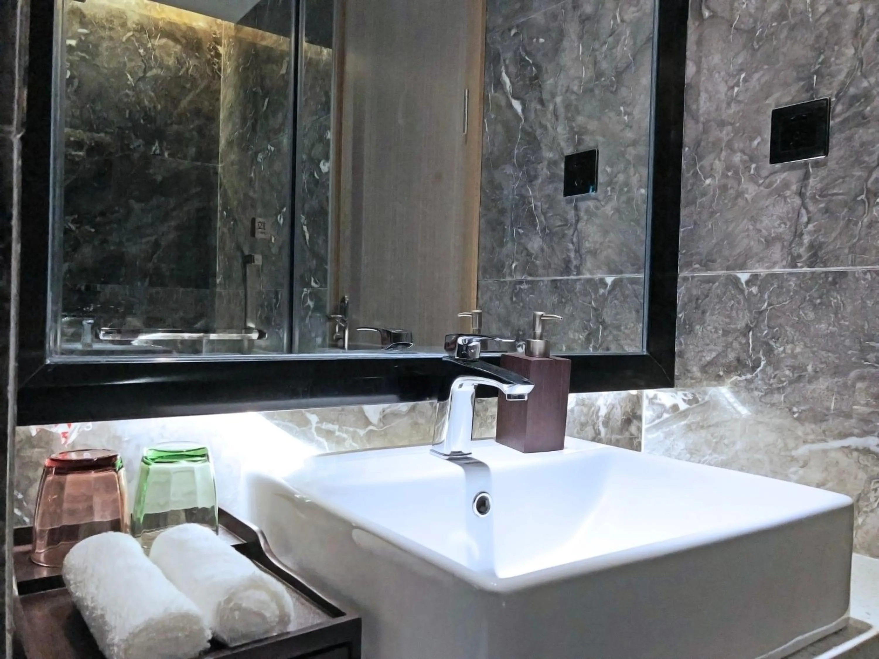 Bathroom in Paco Hotel Guangzhou Baiyun Airport Liantang Metro