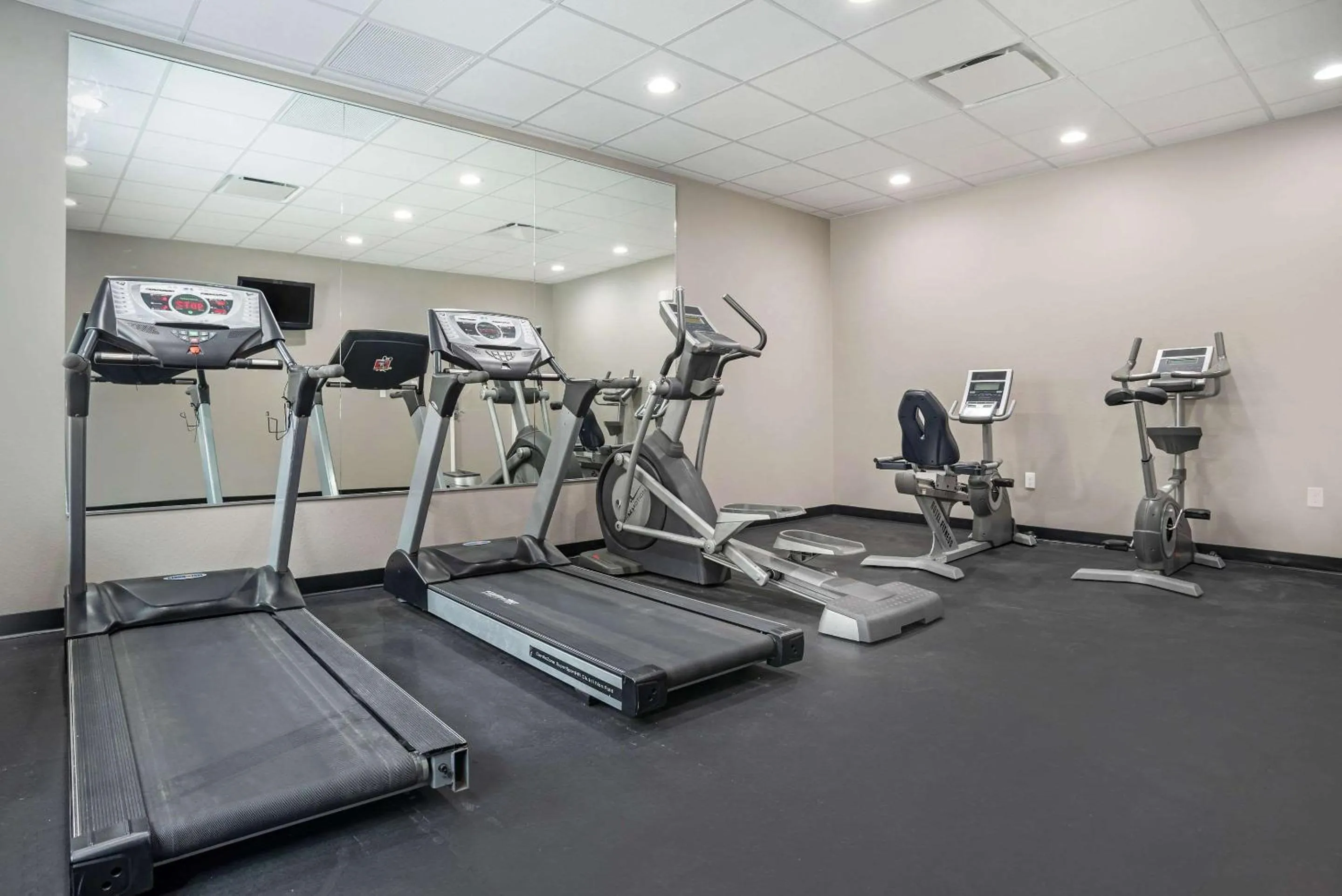 Fitness centre/facilities in Quality Inn Baton Rouge East I-12