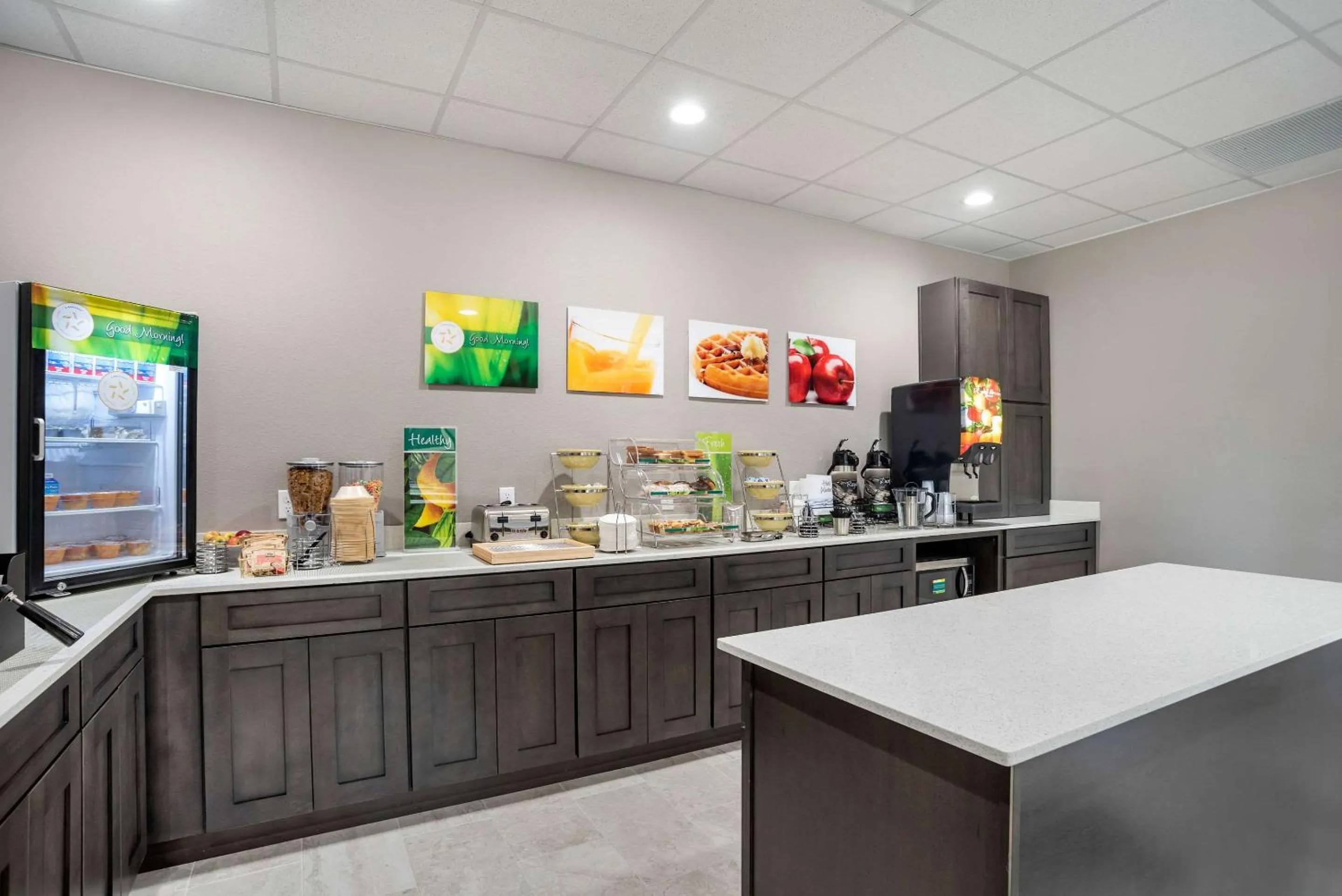 Restaurant/places to eat in Quality Inn Baton Rouge East I-12