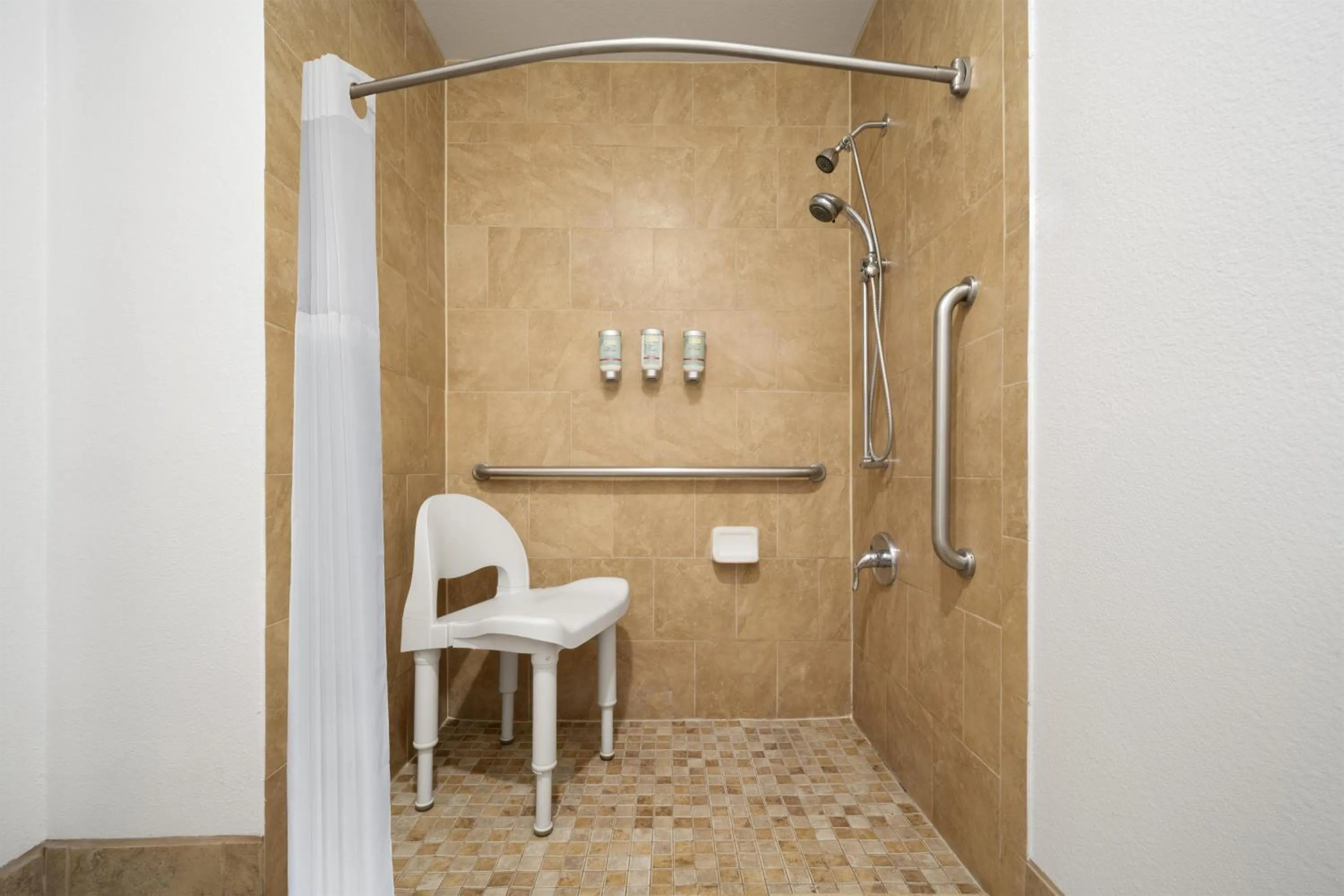 Bathroom in Best Western Discovery Inn